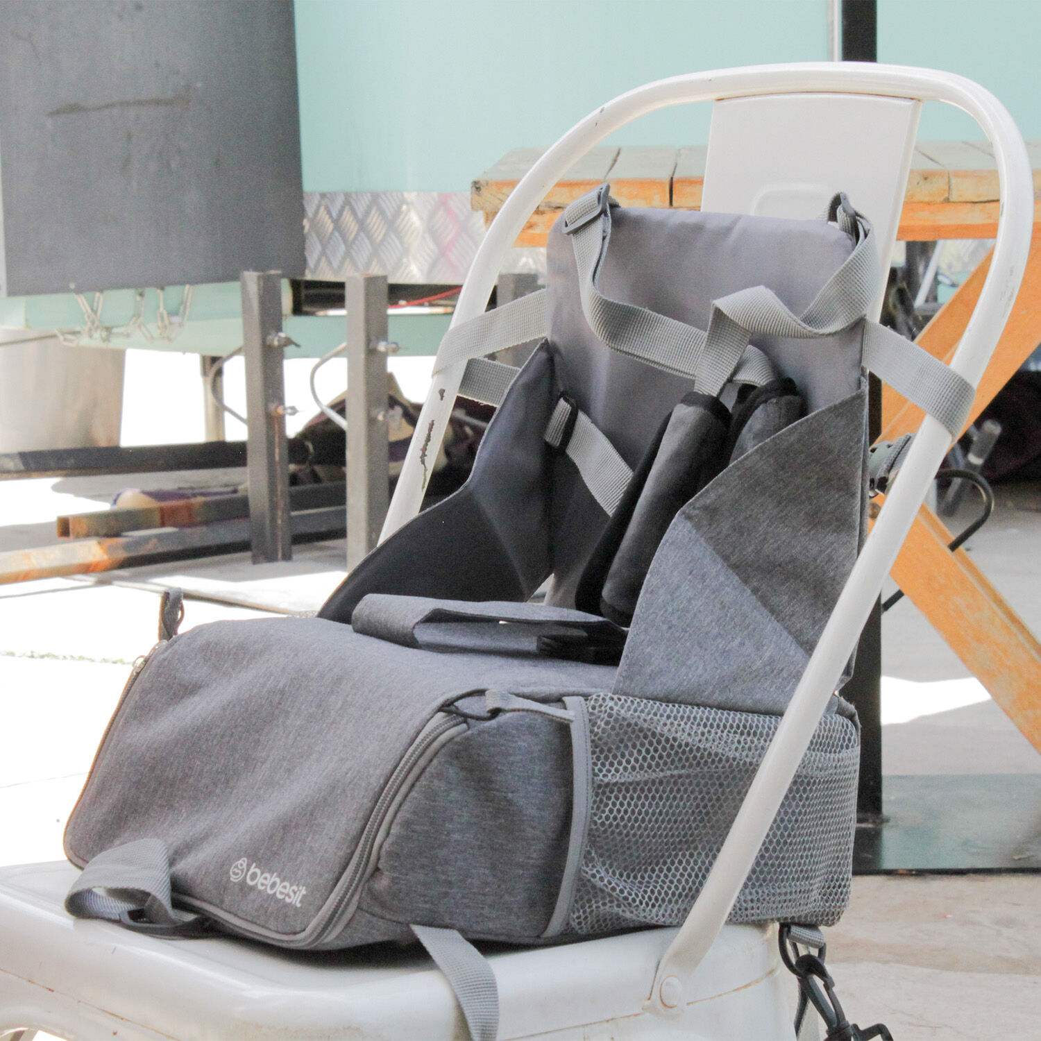 Mochila Silla De Comer Portatil Camping Gris Bebesit image number 7.0