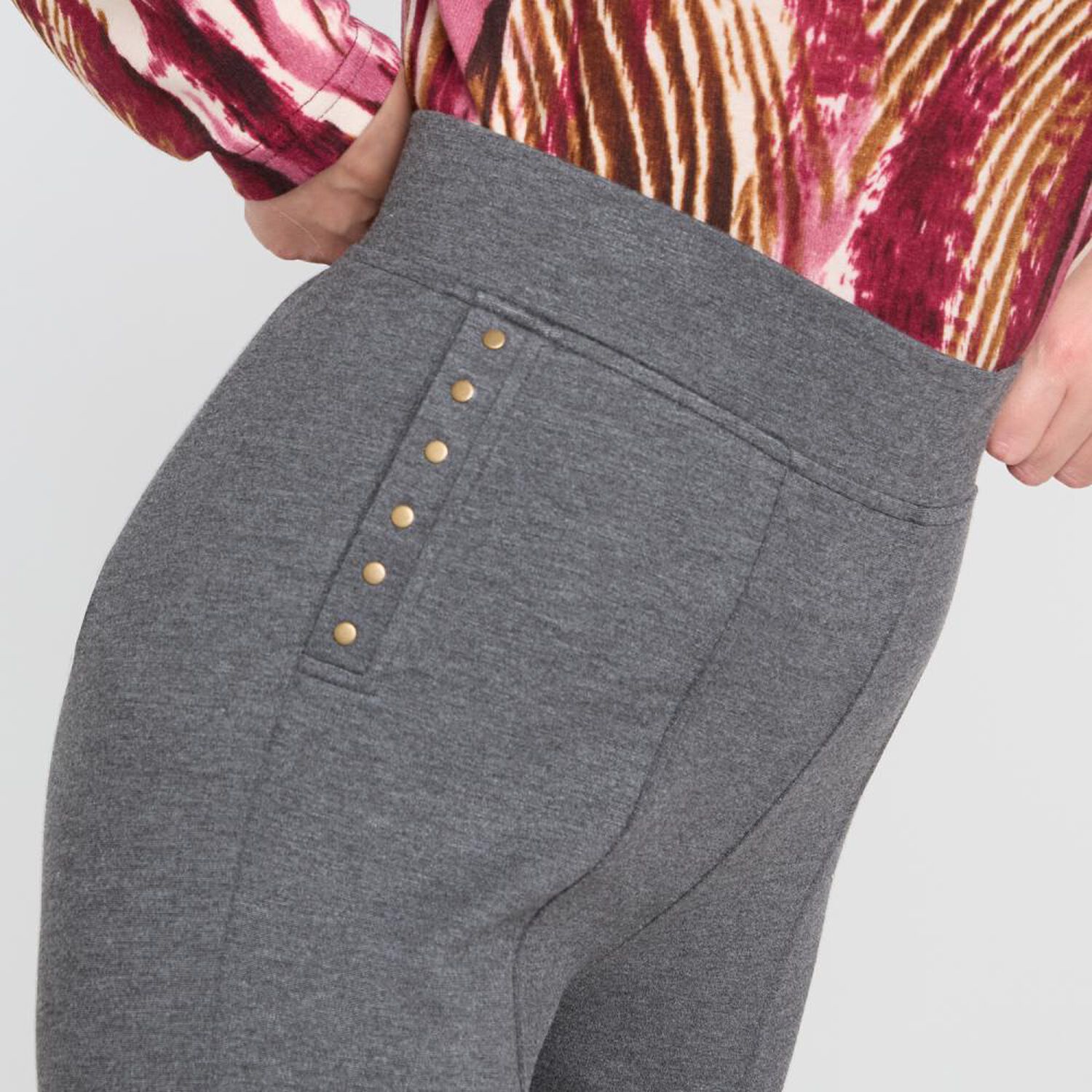 Calza Aplicaci&oacute;n Cierre Tiro Alto Skinny Mujer Lesage image number 4.0