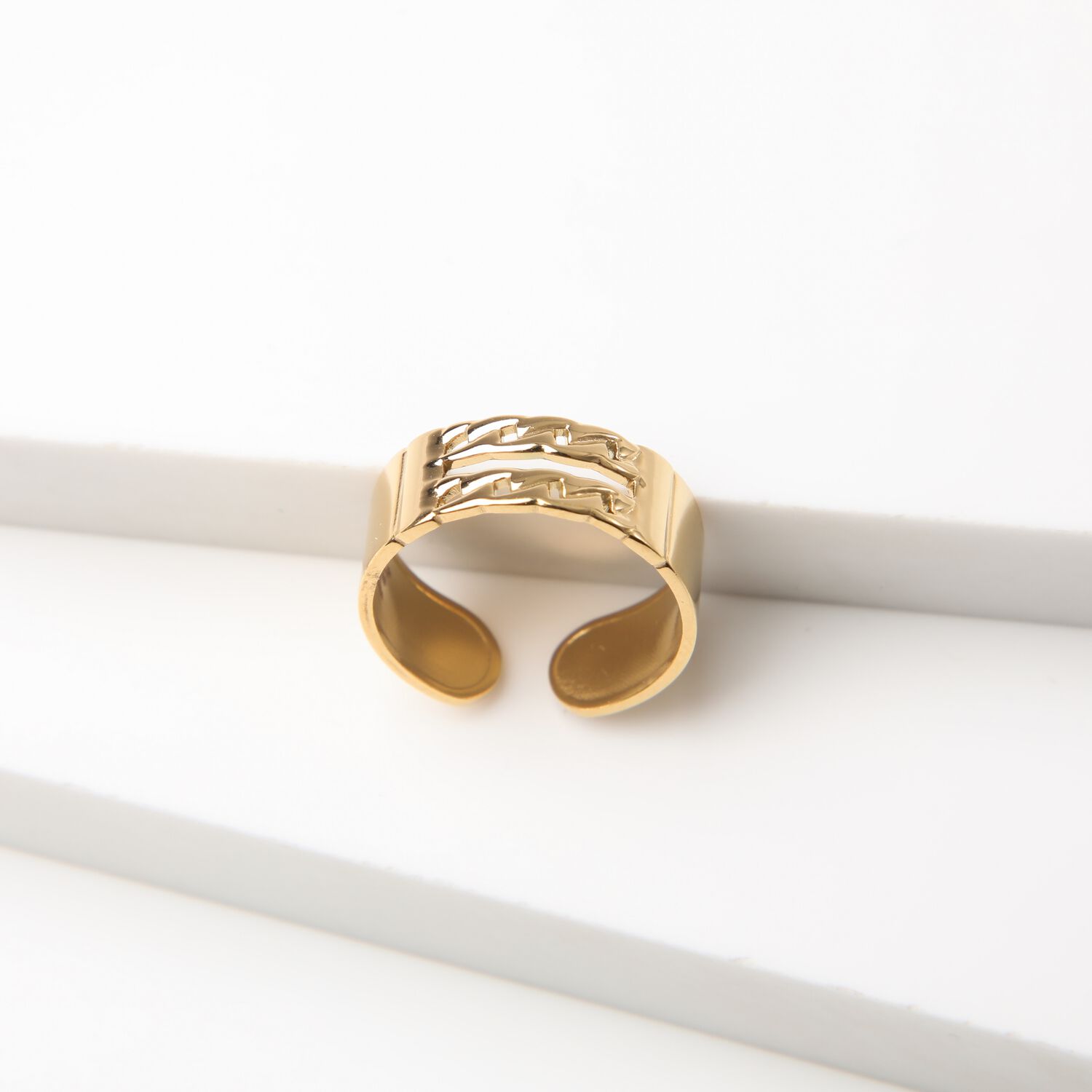 Anillo 19v69 Dorado Mujer Str248 image number 1.0