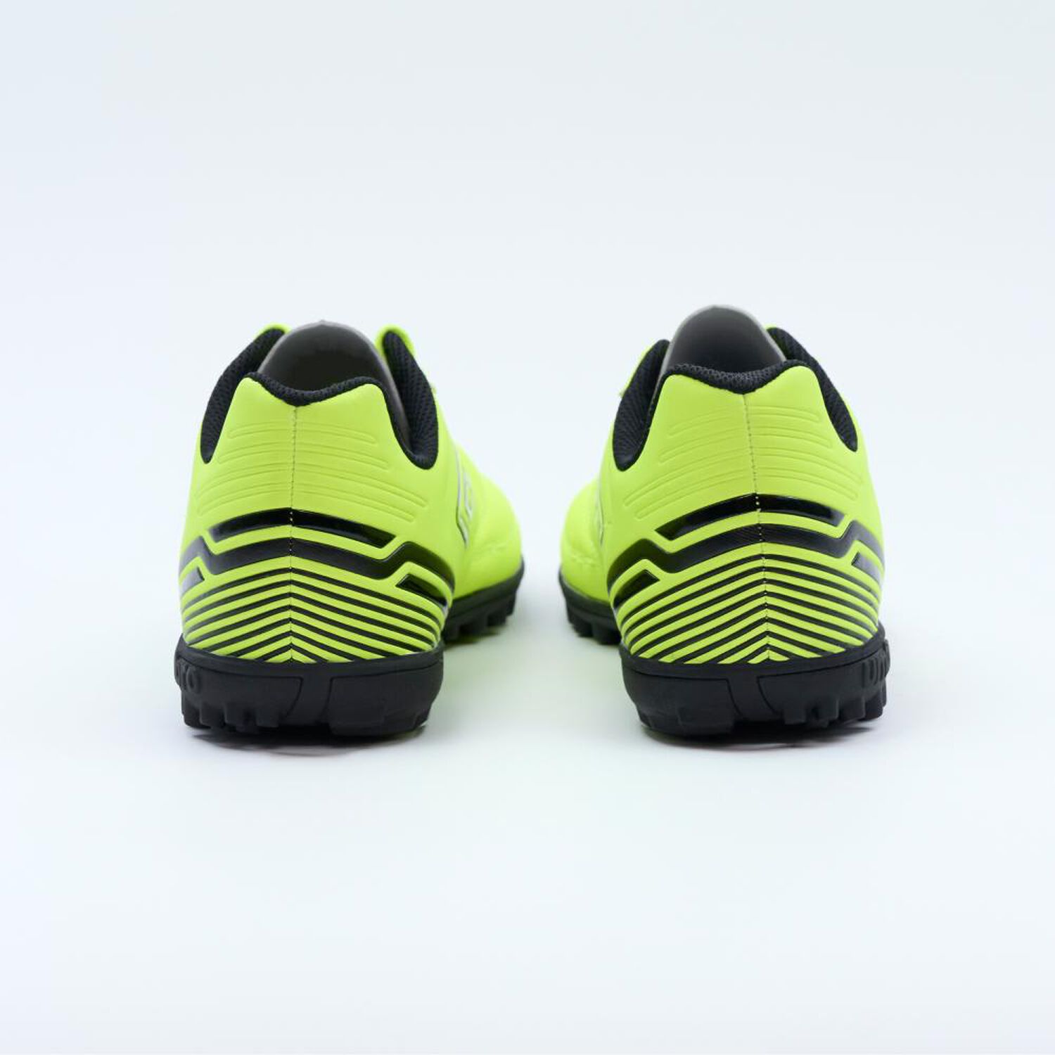 Zapatilla F&uacute;tbol Hombre Umbro Classico Xiii Amarillo image number 3.0
