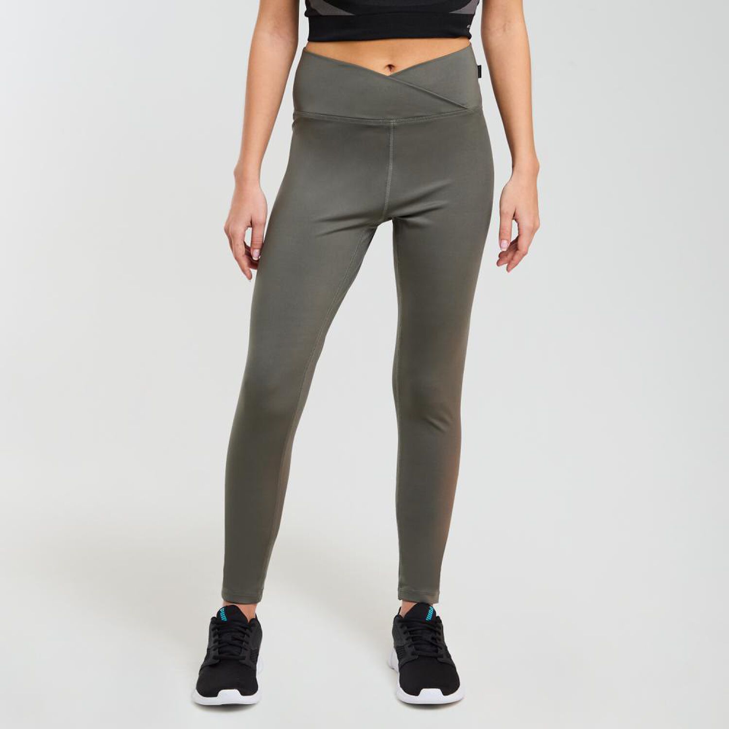 Calza Deportiva Tiro Alto Slim Mujer Wetland image number 0.0