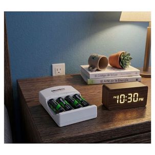 Cargador Universal Maxday 4 Bater&iacute;as Aa Recargables 4800mah