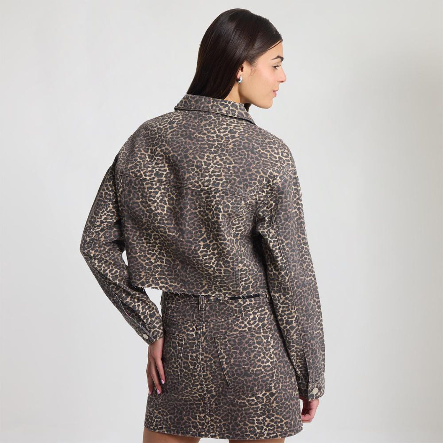 Chaqueta Denim Animal Print Mujer Rolly Go image number 3.0