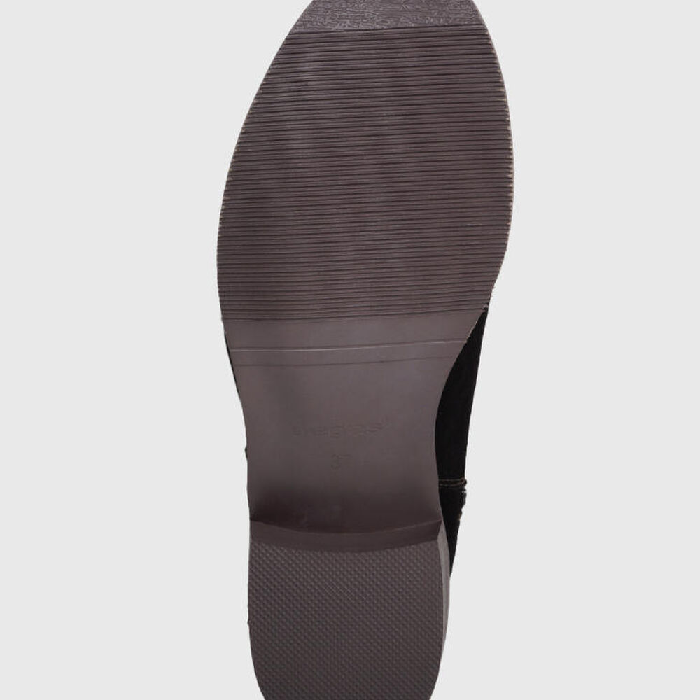 Bota Cuero Dinora Negro image number 4.0