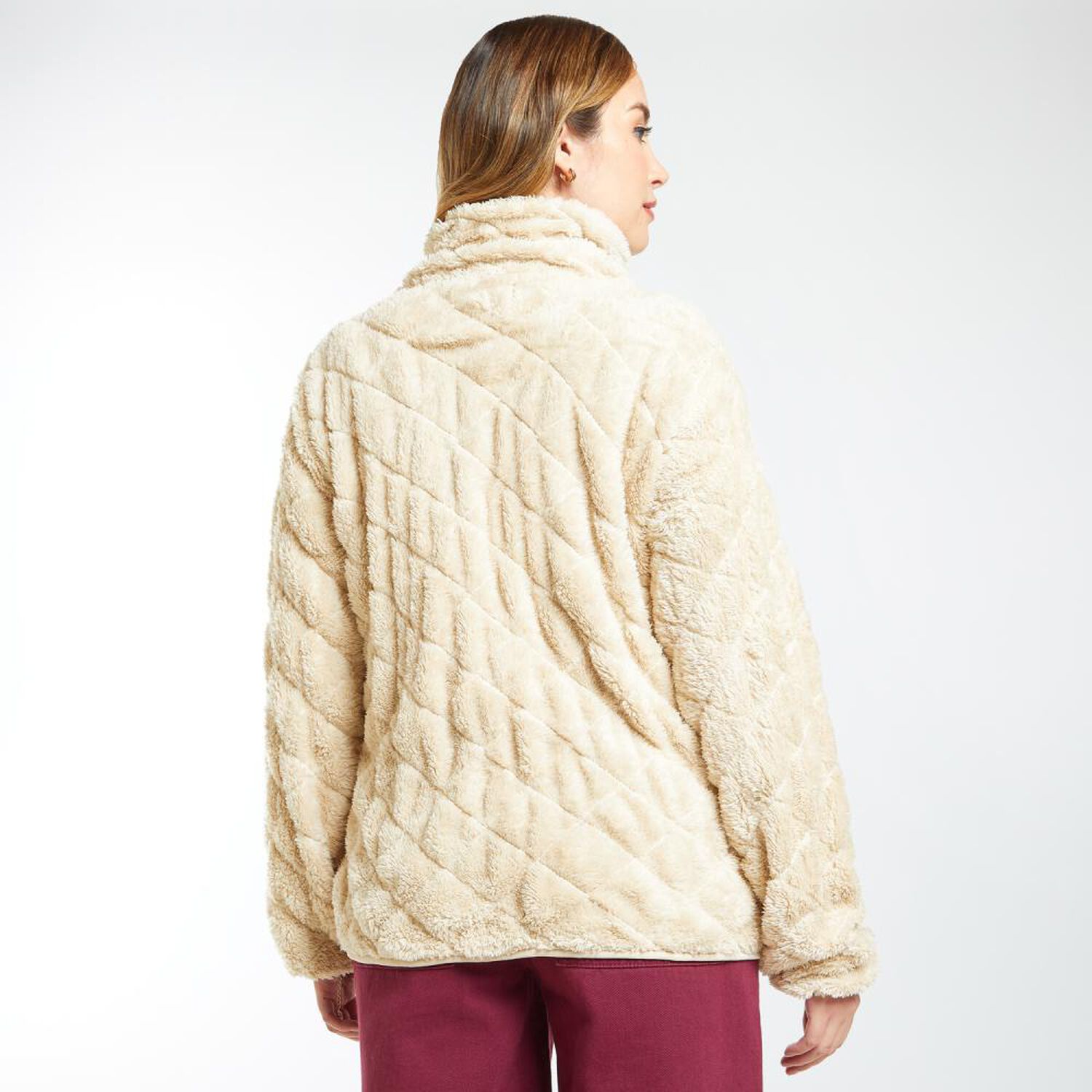 Poler&oacute;n Sherpa Dise&ntilde;o Quilt Regular Cuello Alto Mujer Geeps image number 3.0