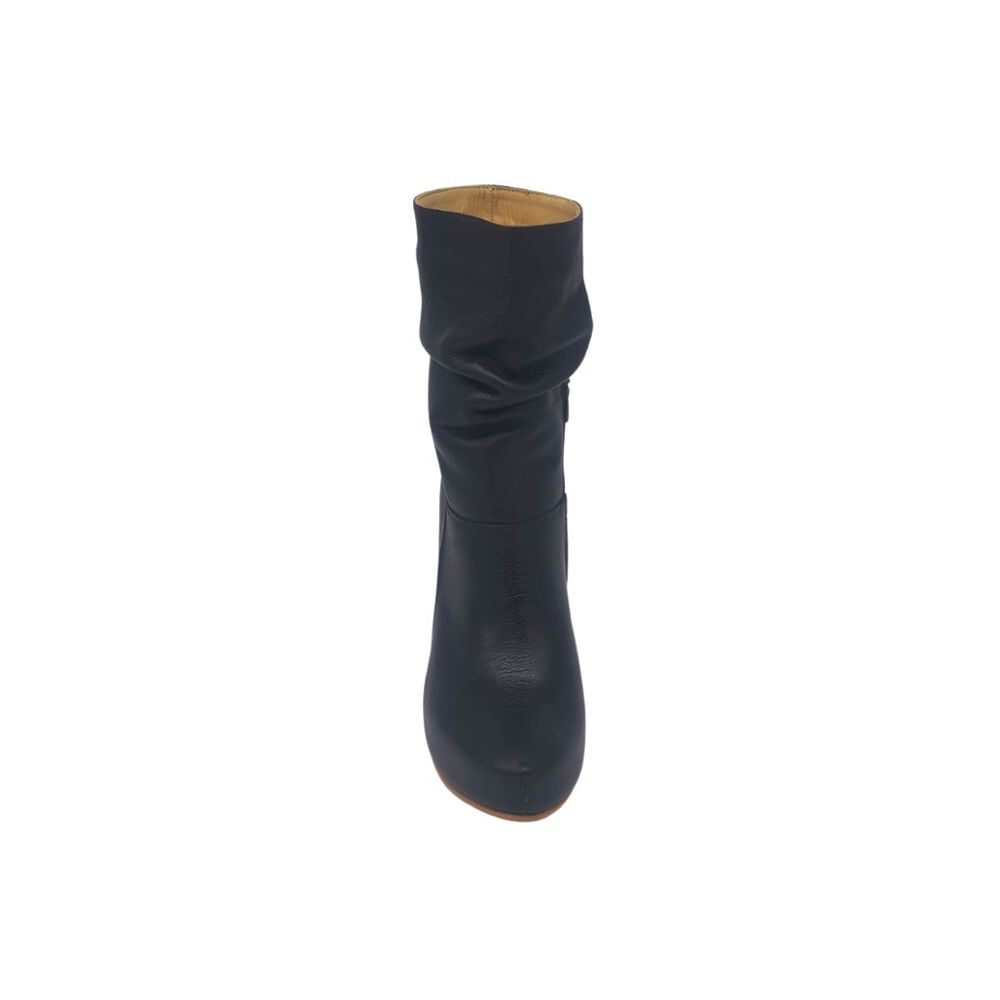 Bota Vilma Negro Cuero Pao Pecados image number 4.0