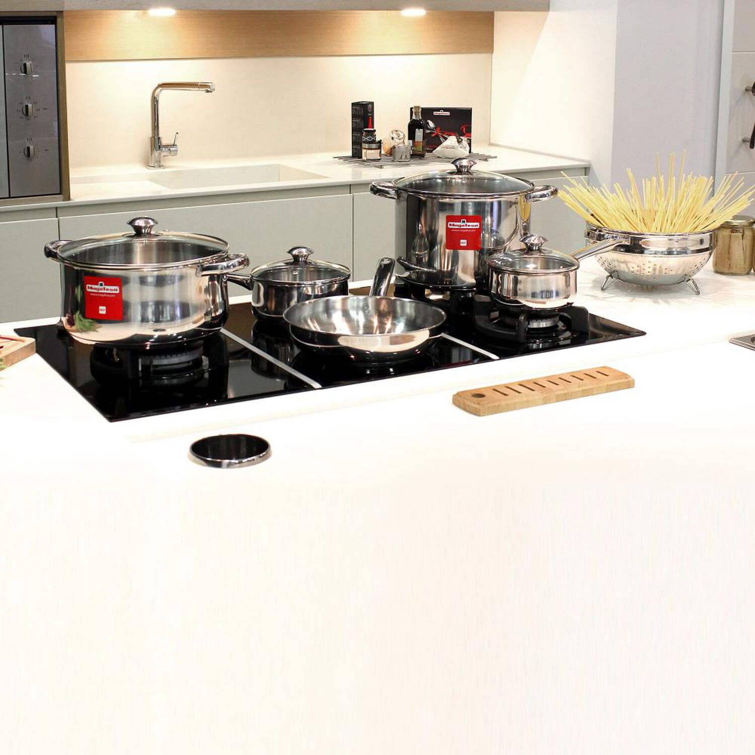 Bater&iacute;a De Cocina Magefesa Vesta / 10 Piezas image number 2.0