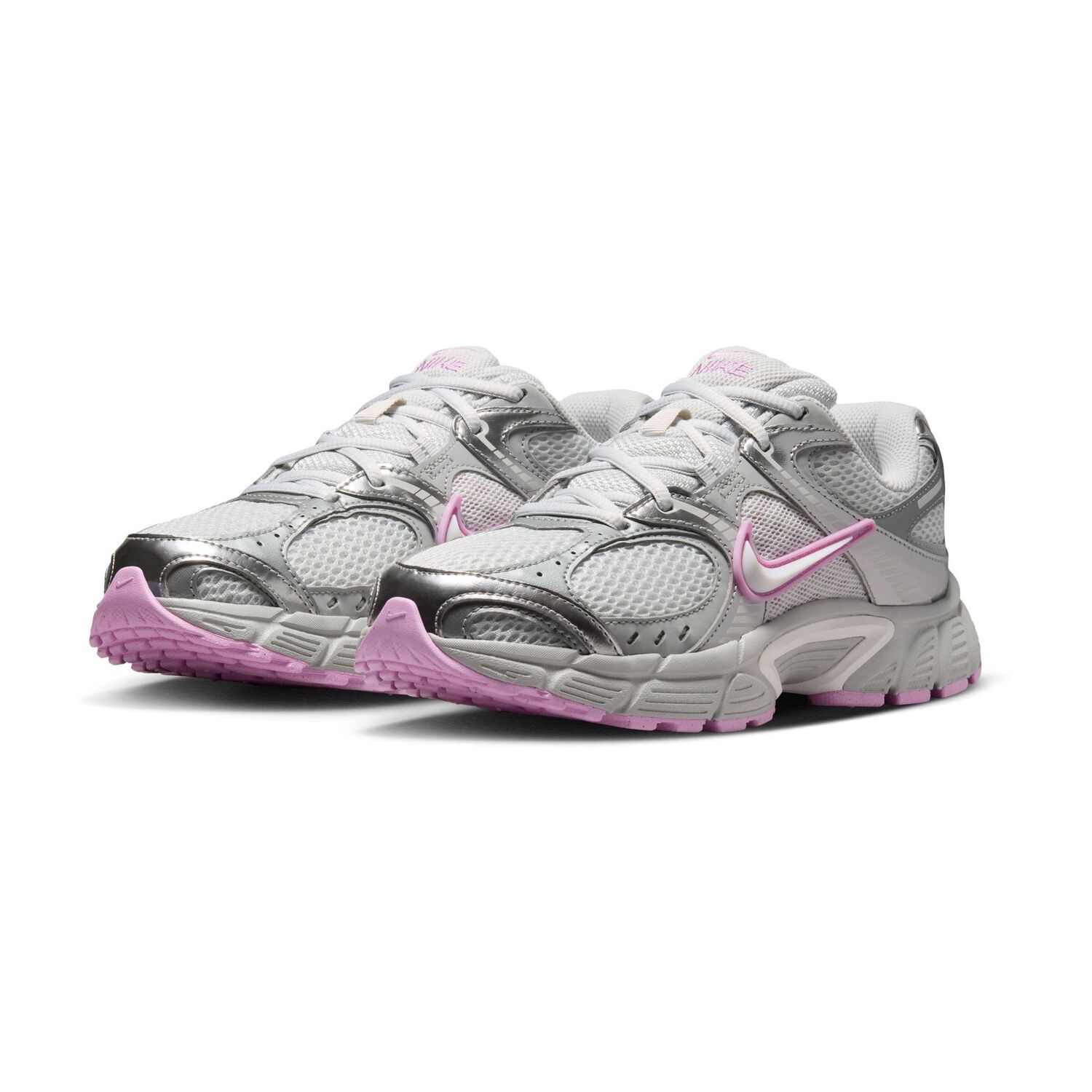 Zapatilla Urbana Mujer Nike V5 Rnr Gris image number 2.0
