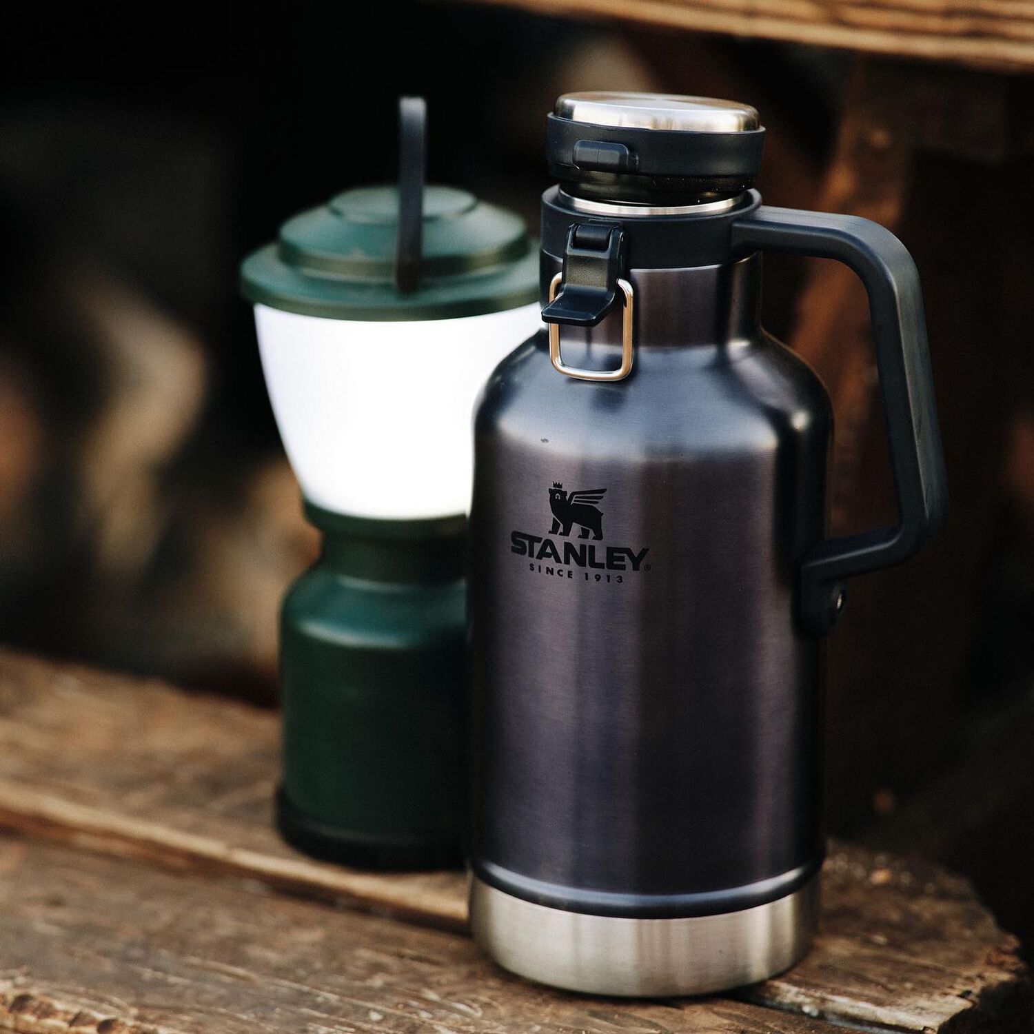 Growler Stanley Classic Azul | 1.9 Lt image number 3.0