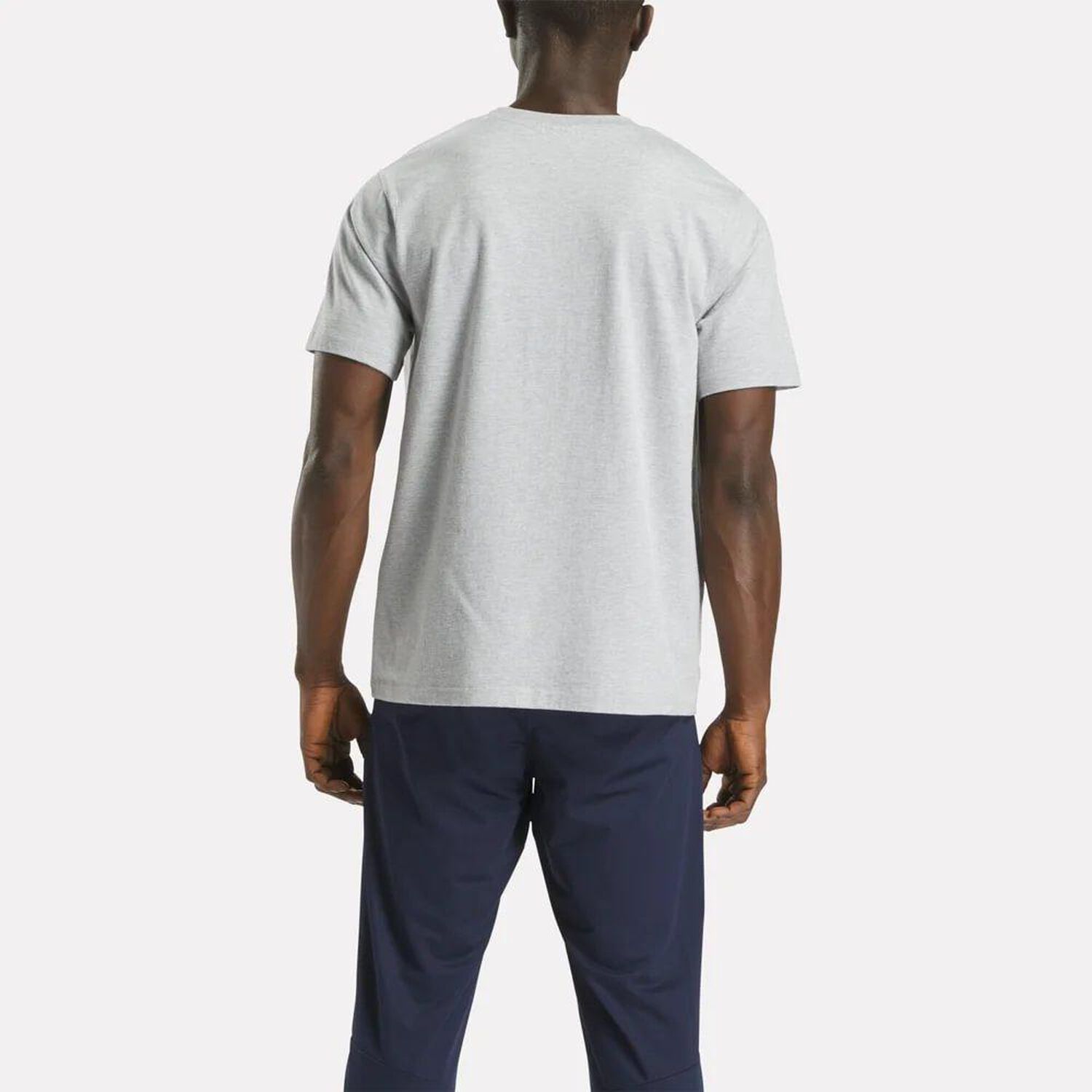 Polera Reebok Cody Small Logo Crew Neck image number 3.0