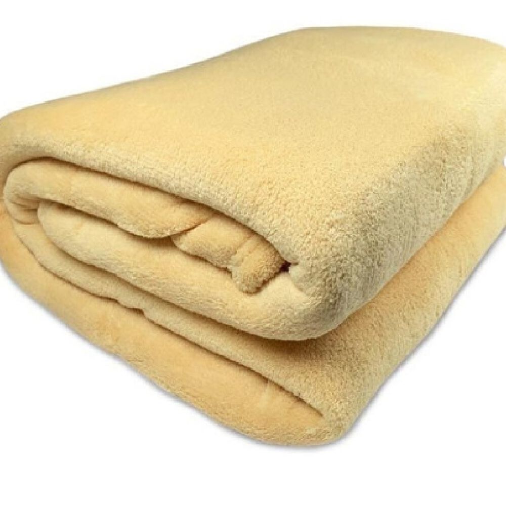 Frazada Flannel Lisa 1.5 Plazas Doral image number 0.0