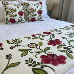 Set De Pieceras Bordadas + Fundas