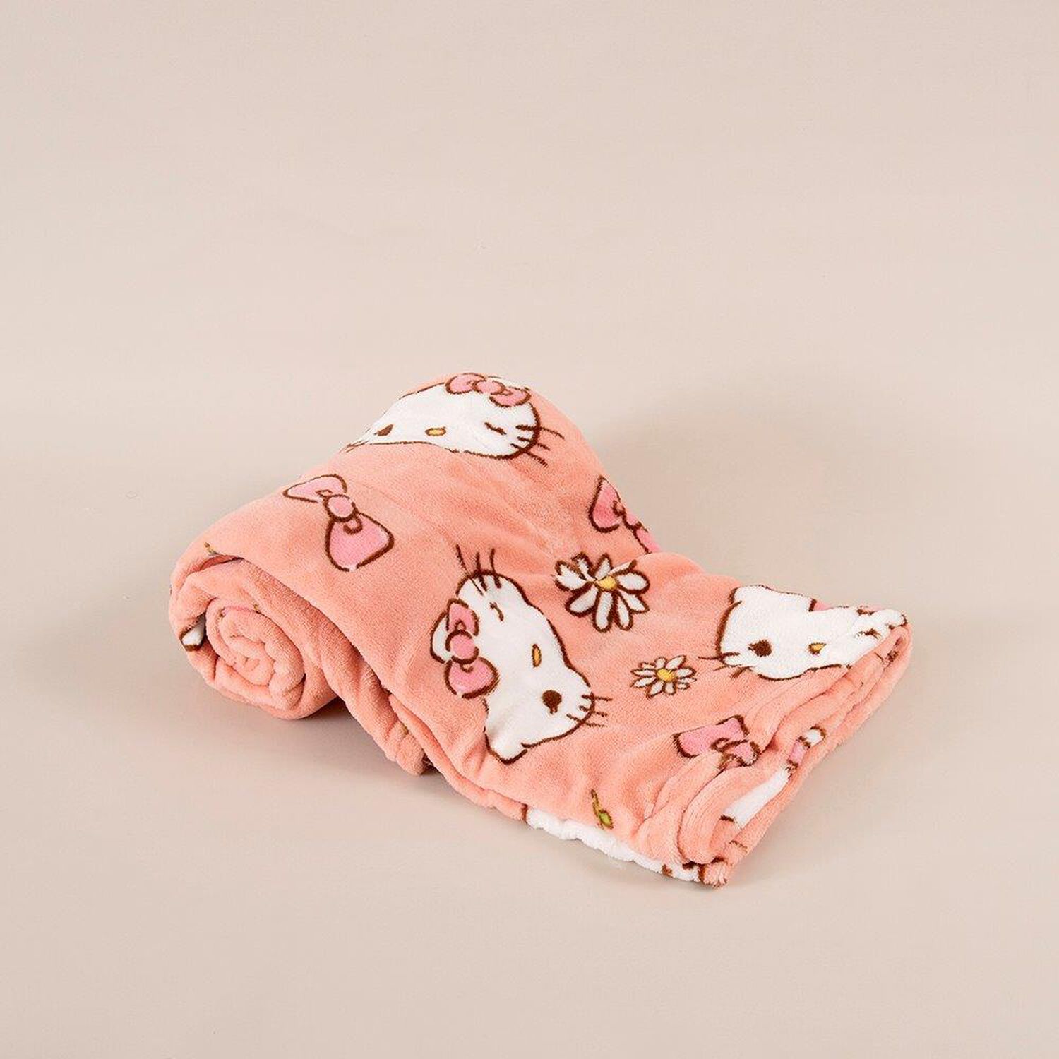 Manta Cojin 3d 127x152 Cms Hello Kitty image number 2.0