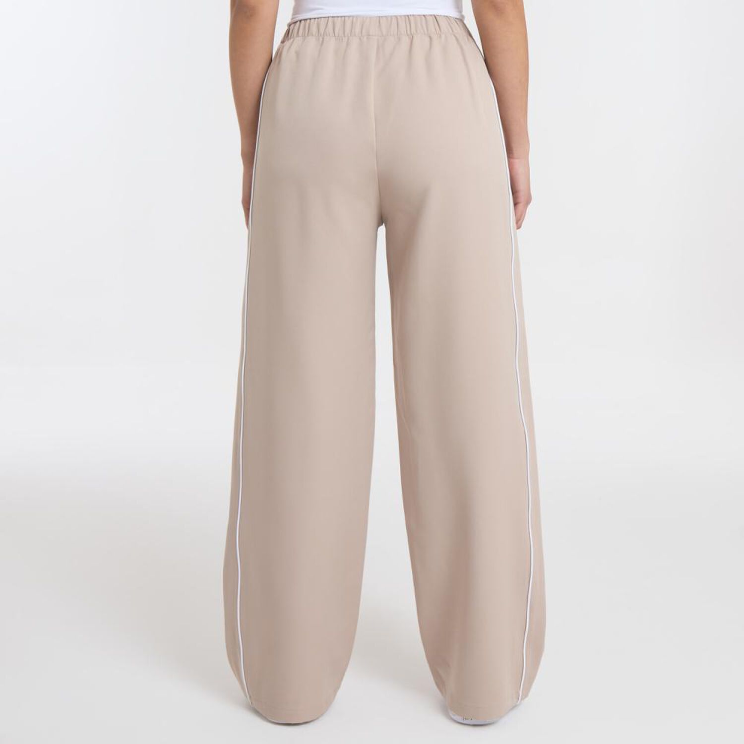 Pantal&oacute;n Tiro Medio Relax Mujer Freedom image number 3.0