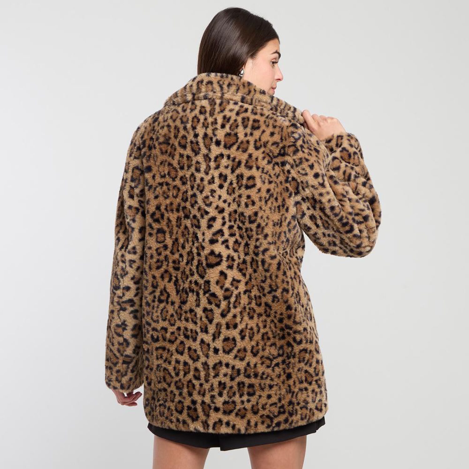 Abrigo Peludo Estampado Cuello Solapa Mujer Rolly Go image number 3.0