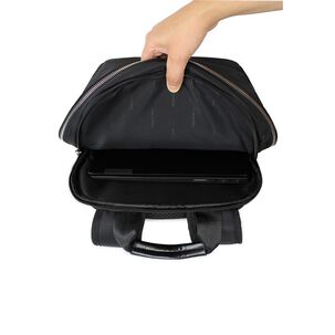 Mochila Con Porta Notebook Turin Negra Kenneth Cole