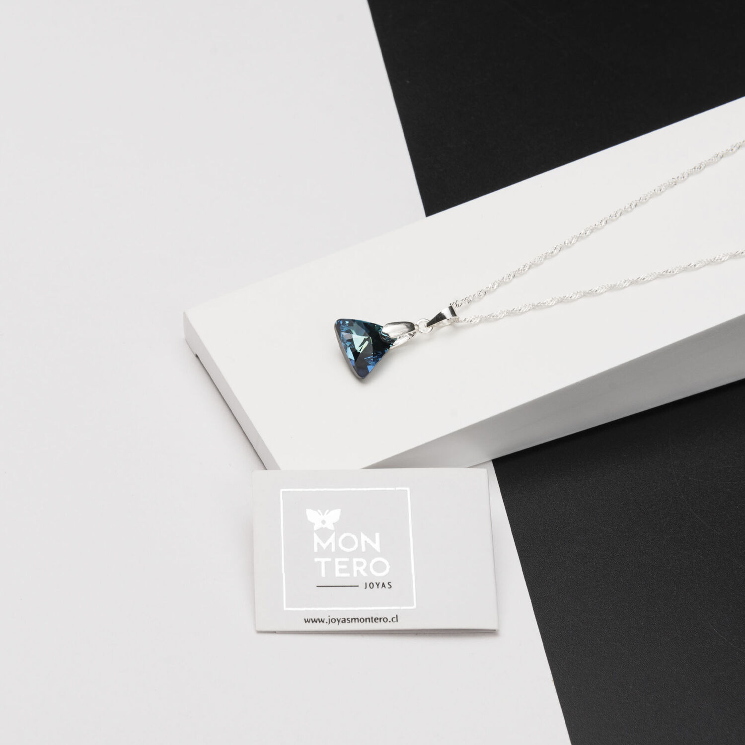 Collar Trinidad Cristales Genuinos Bermuda Blue image number 1.0
