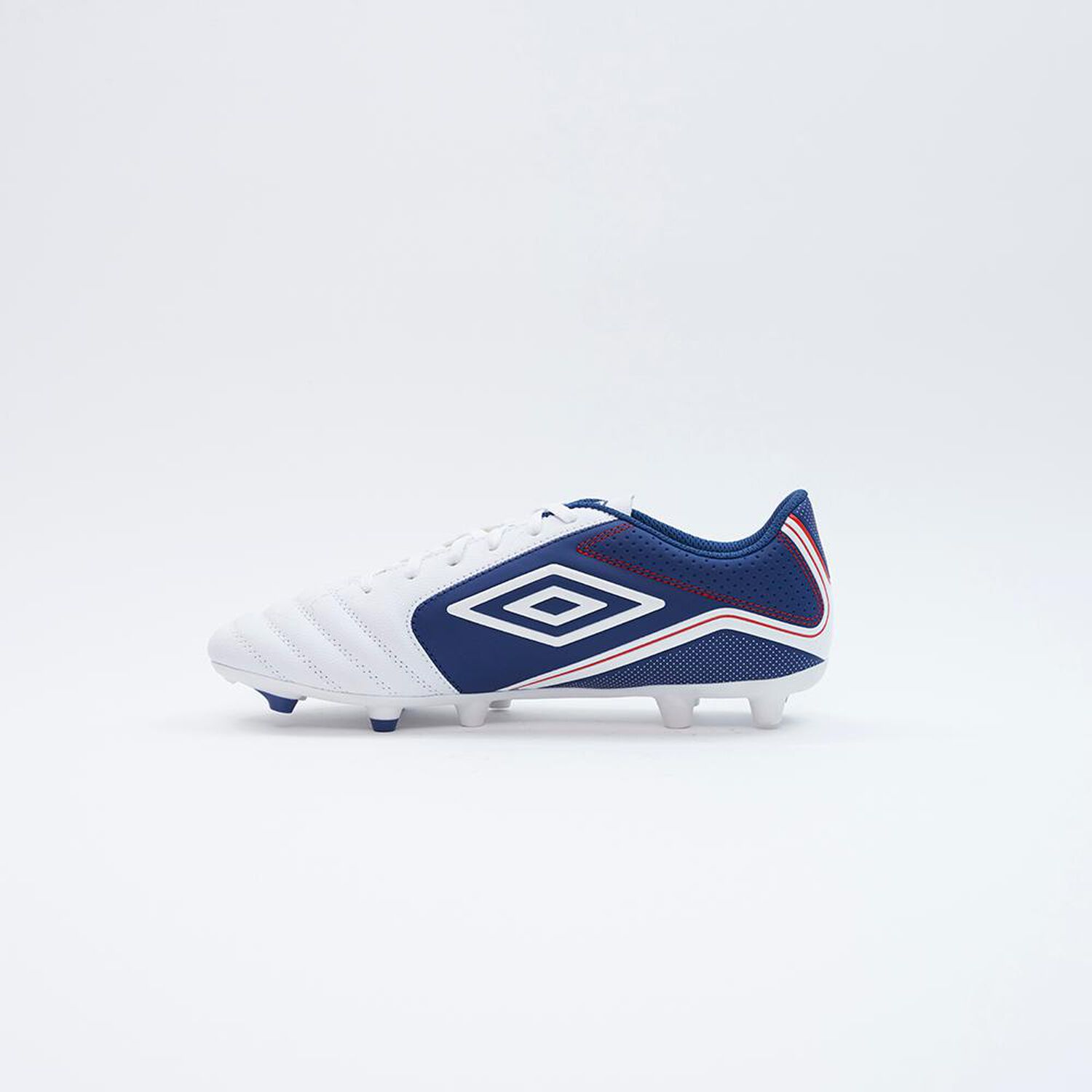 Zapato De F&uacute;tbol Hombre Umbro Classico Blanco image number 2.0