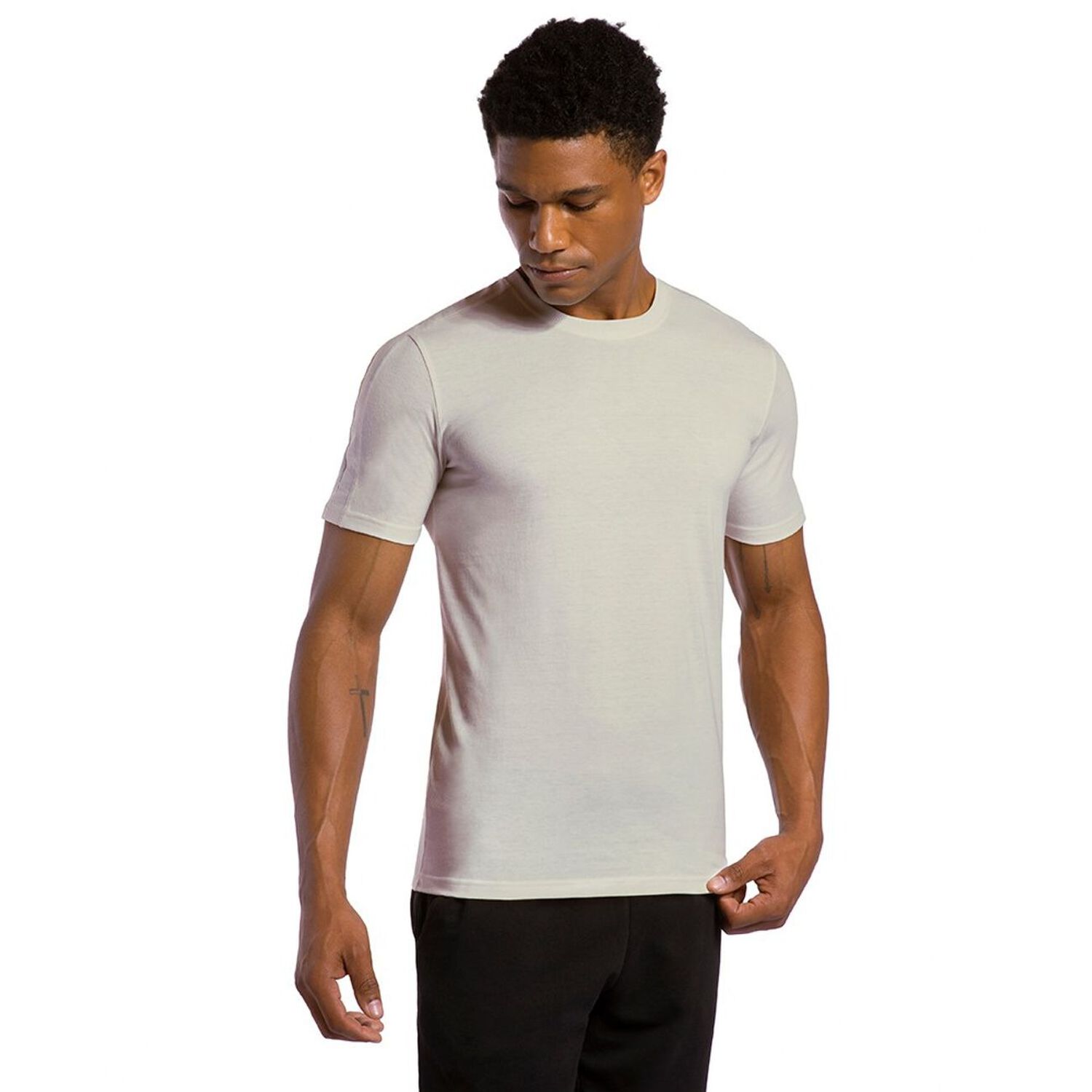 Polera Comfy Tape Arena Hombre image number 1.0