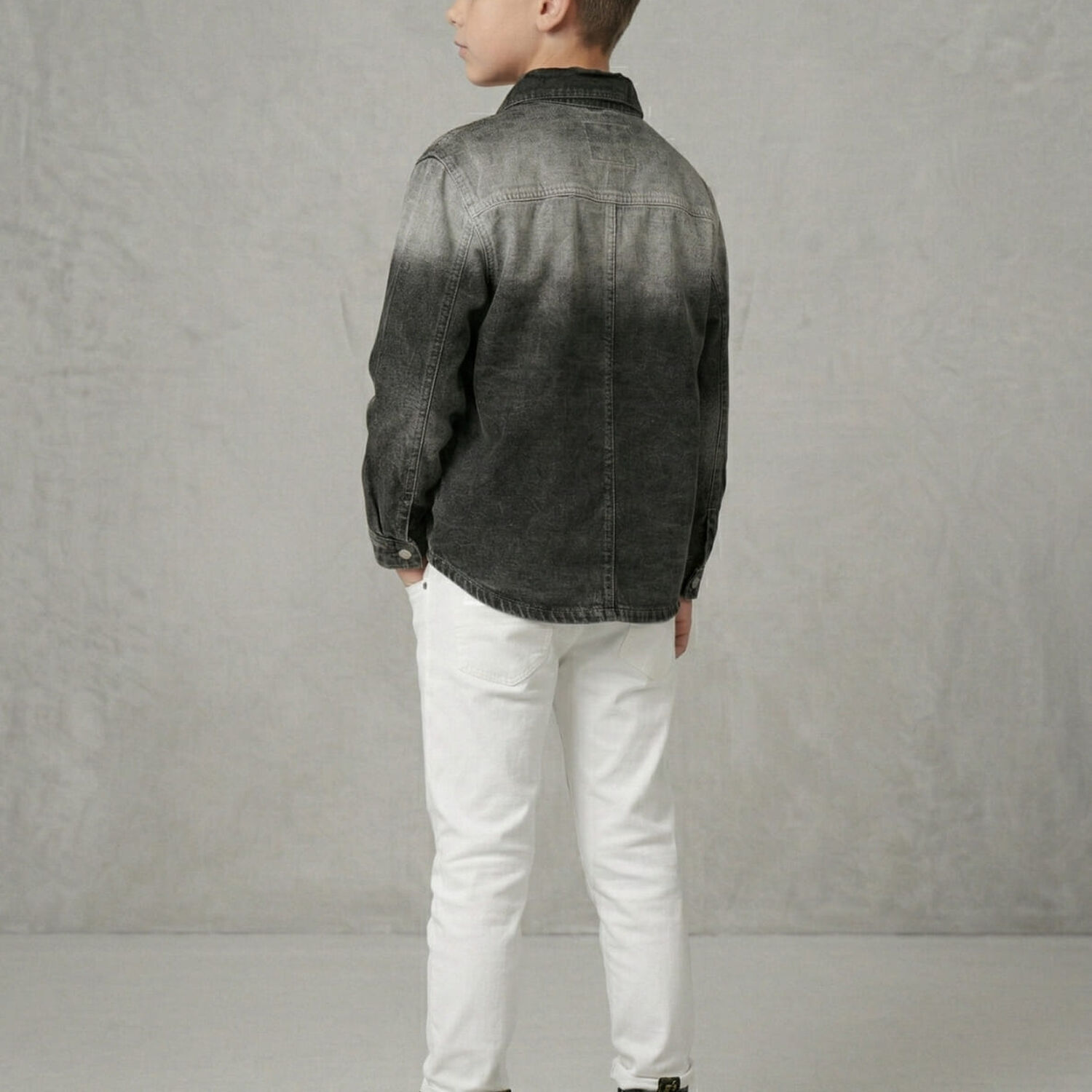 Camisa Denim Ni&ntilde;o Negra Manga Larga Casual image number 2.0