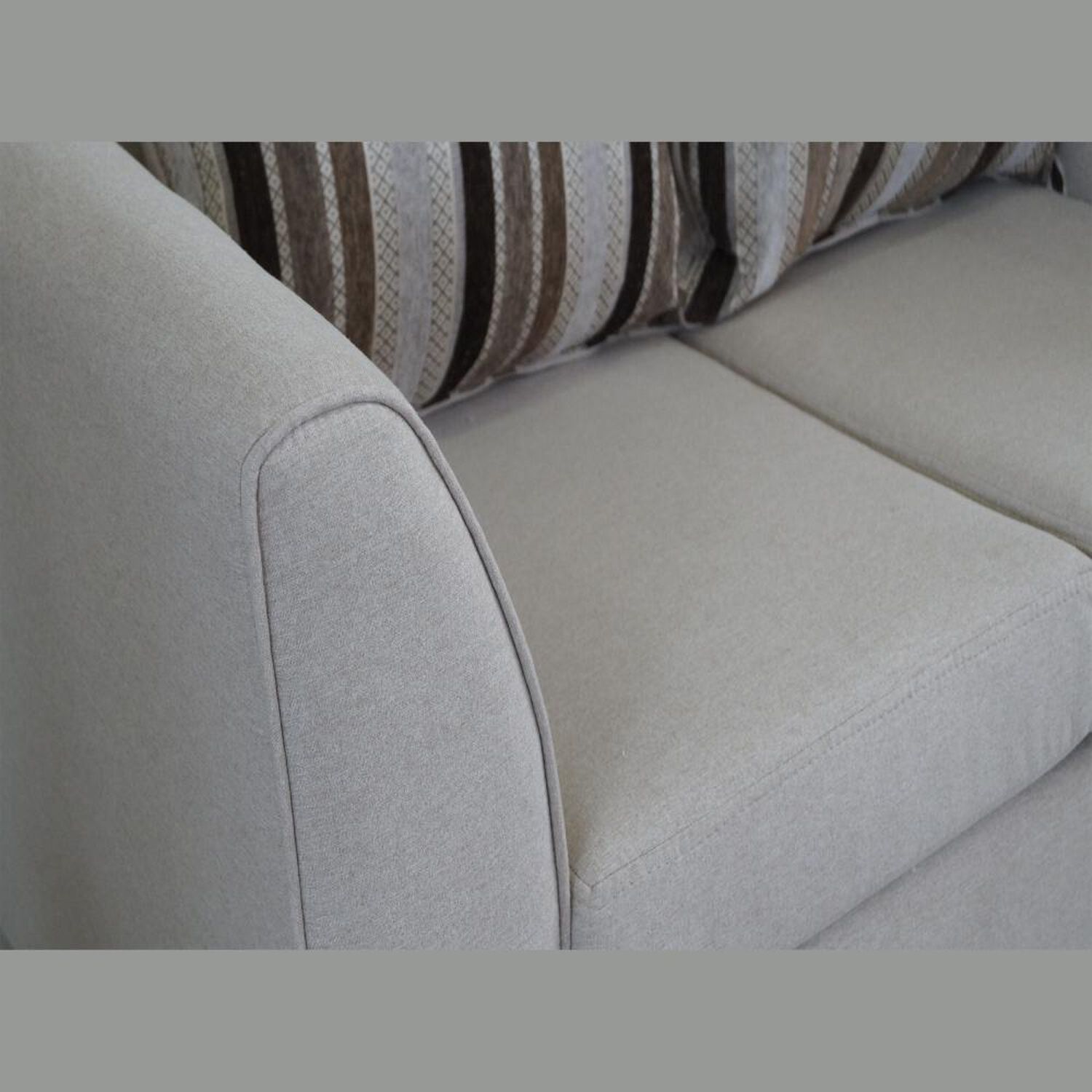 Juego De Living Elegant Detail Valentino / 3 - 2 Cuerpos image number 4.0