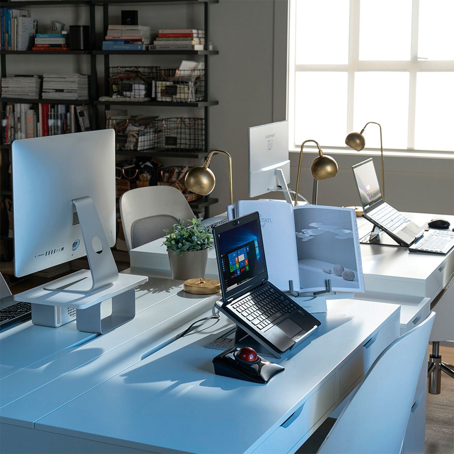 Base Para Notebook Y Tablet Easy Riser 2.0 De Hasta 17" Kensington - Gris image number 2.0