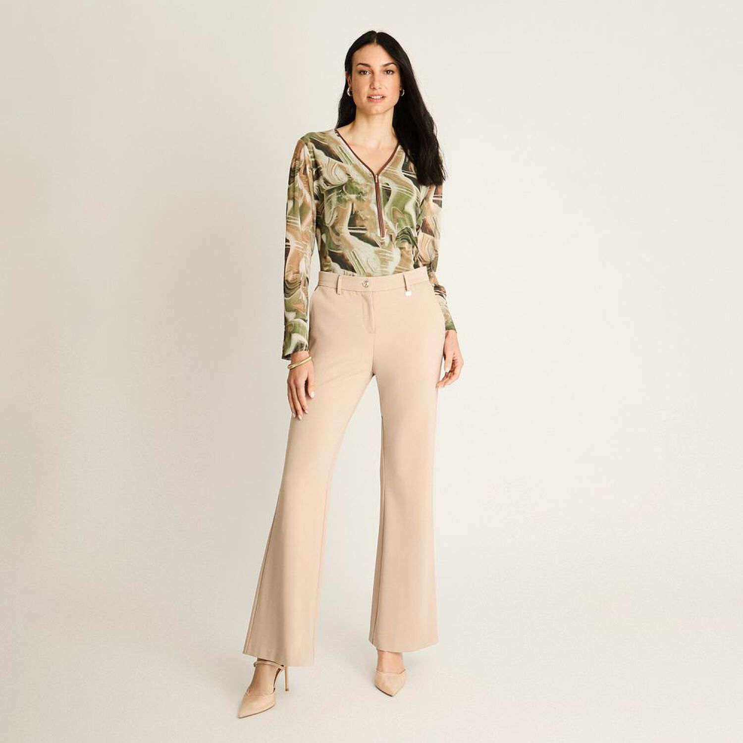 Pantal&oacute;n Tiro Alto Flare Mujer Lorenzo Di Pontti image number 1.0