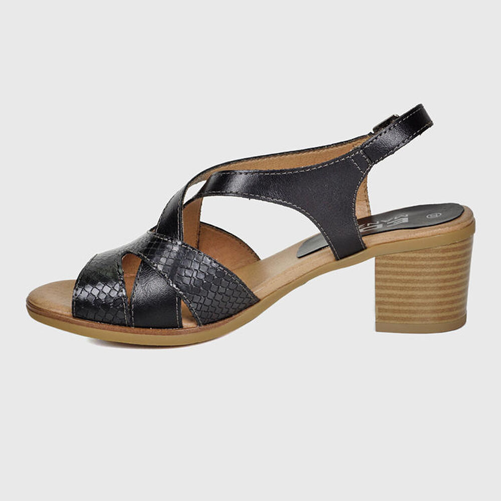 Sandalia Beneda Negro image number 3.0