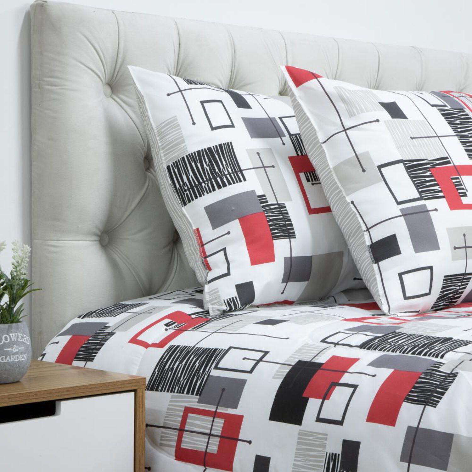 Set Plum&oacute;n + 2 Almohadas Casaideal Geometrico / 2 Plazas image number 1.0