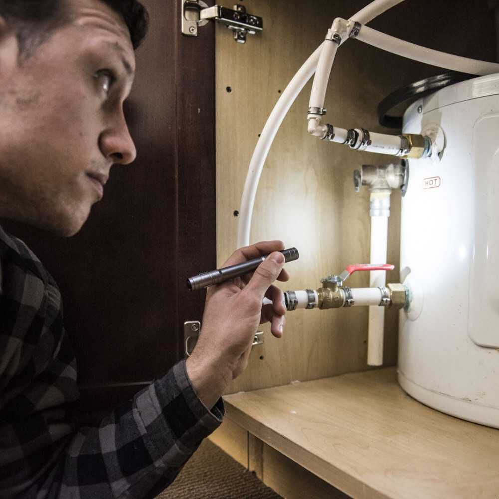 Linterna Led De Bolsillo Cat Ct2210 Lumenes 100 image number 3.0