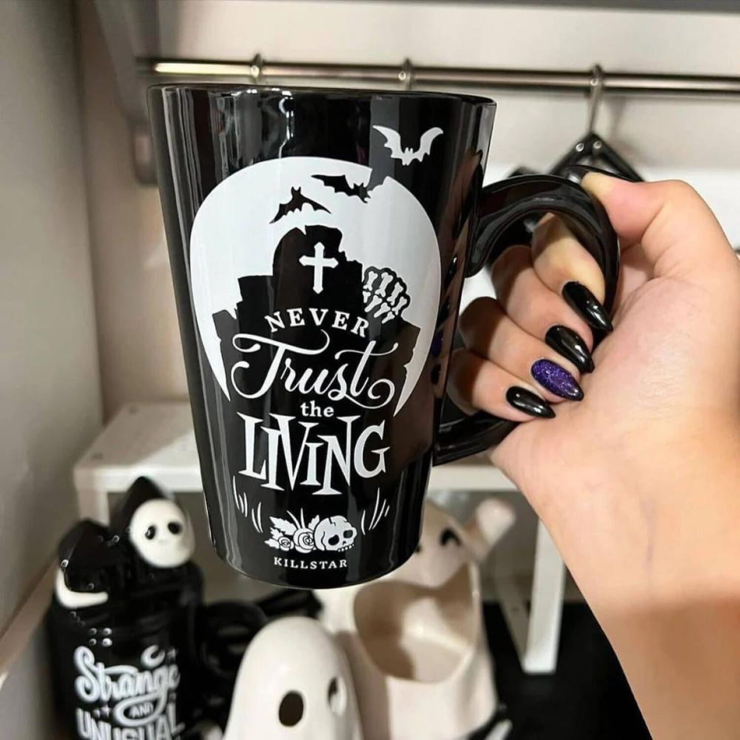 Taz&oacute;n Taza Cer&aacute;mica Never Trust The Living Kill Gothic image number 2.0