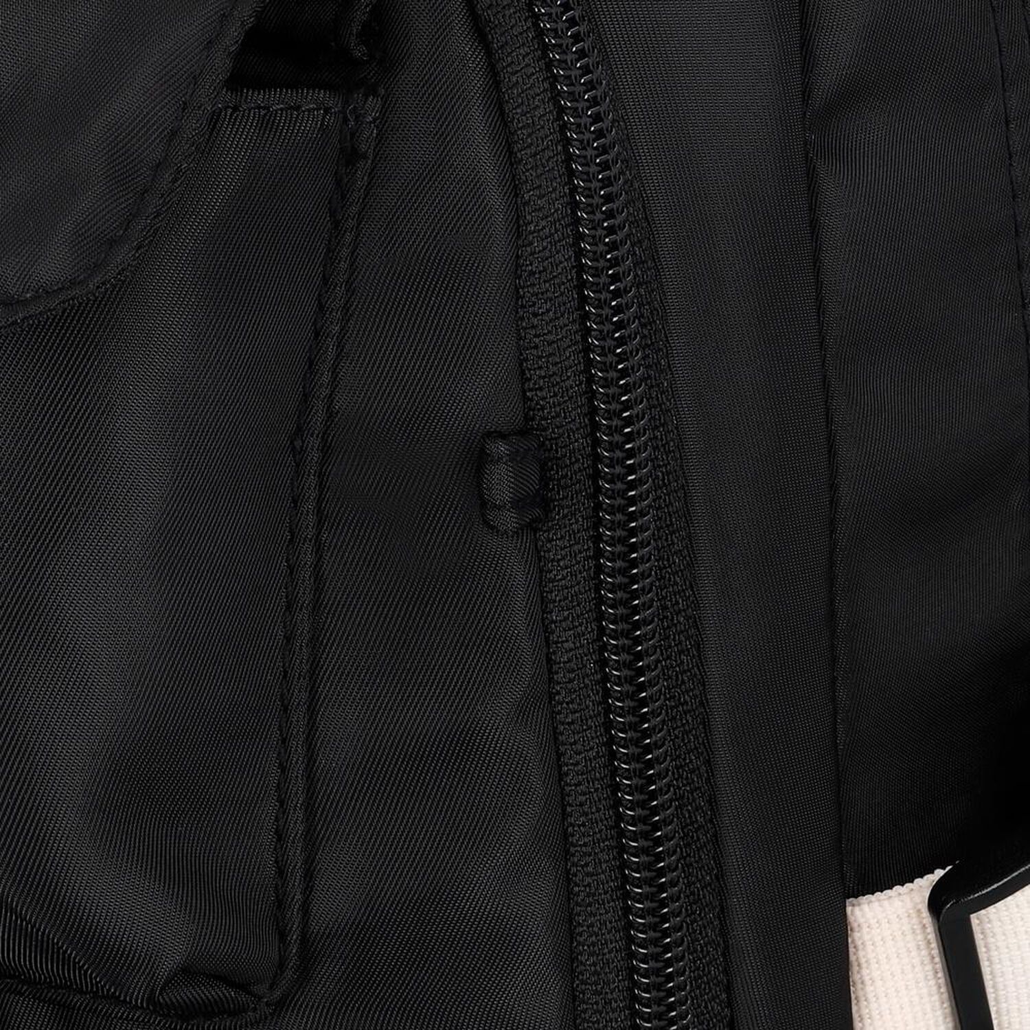 Mochila Notebook Xtrem Kira 6xt Negro/beige 15" image number 10.0