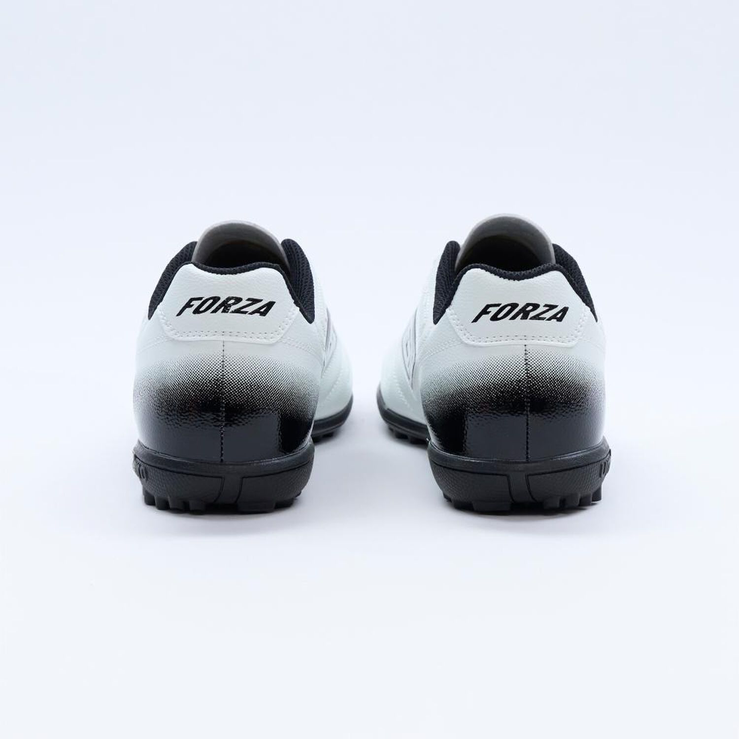 Zapatilla F&uacute;tbol Unisex Umbro Forza Iii Tf Blanco image number 3.0