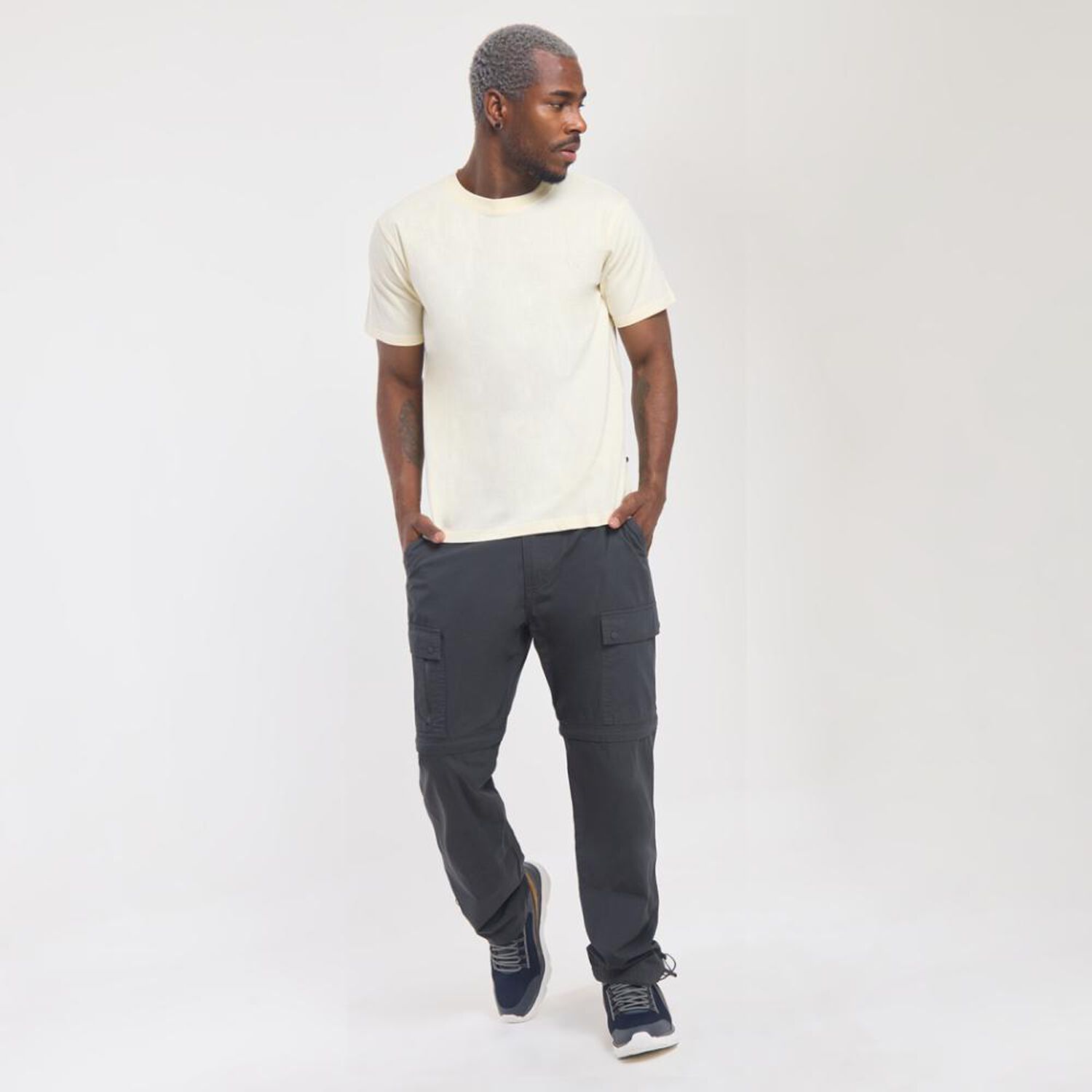 Polera Deportiva Lisa Slim Manga Corta Cuello Redondo Hombre Wetland image number 1.0