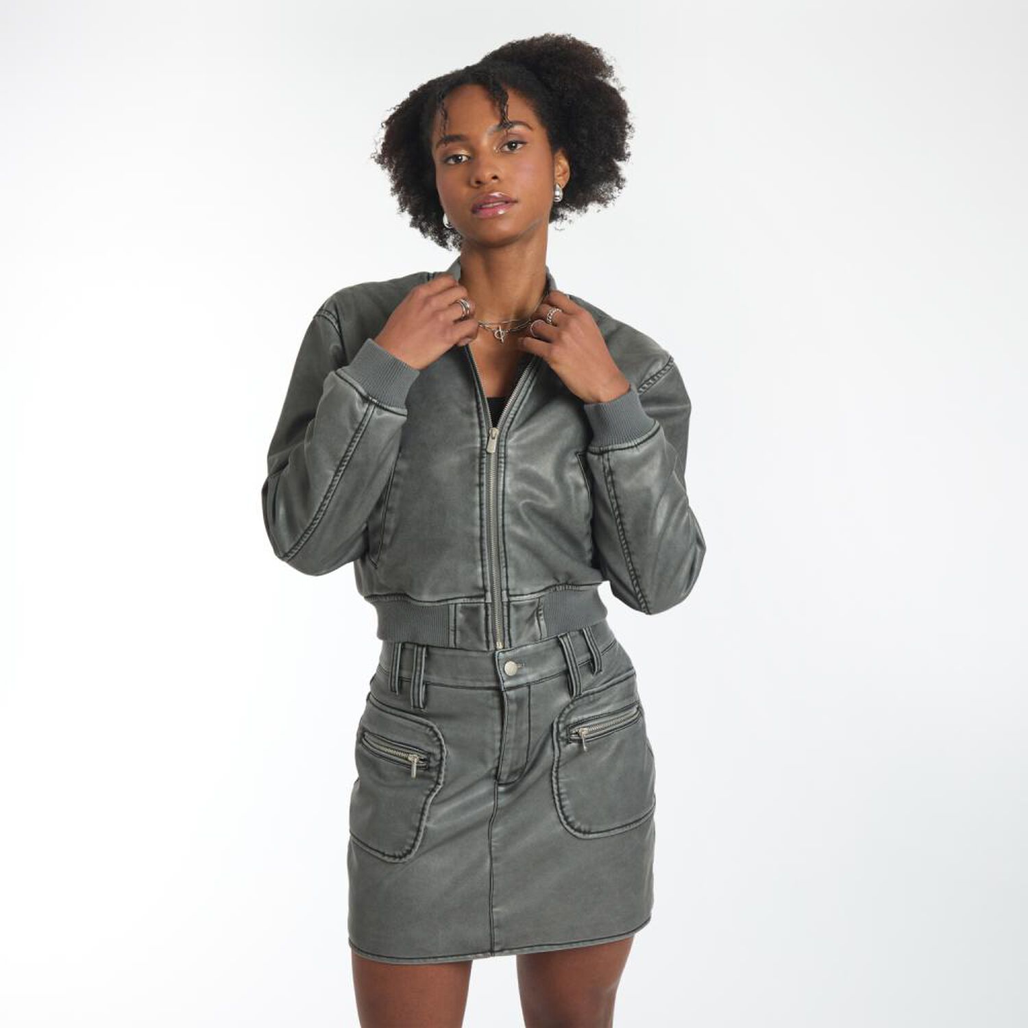 Chaqueta Bomber Ecocuero Mujer Rolly Go image number 0.0