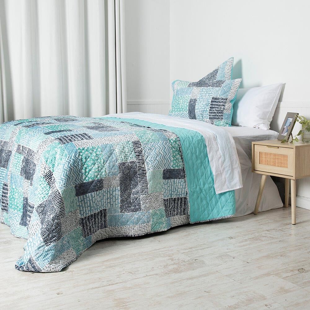 Cubrecama Quilt Cosido Patchwork 1.5 Plazas Lois image number 1.0