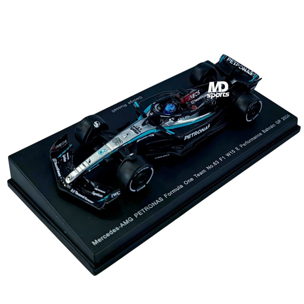 Auto Formula 1 Mercedes W15 2024 Russell Caja Acrilica 1:64 image number 2.0