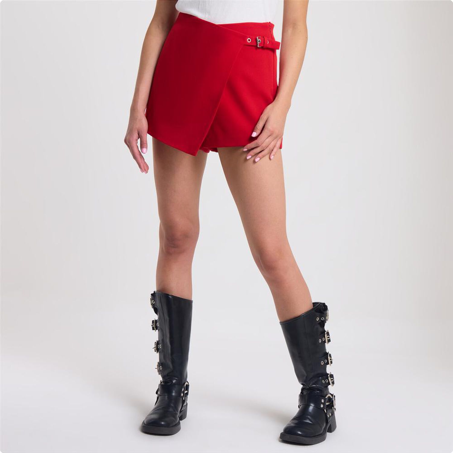 Short Falda Tiro Medio Relax Mujer Rolly Go image number 0.0