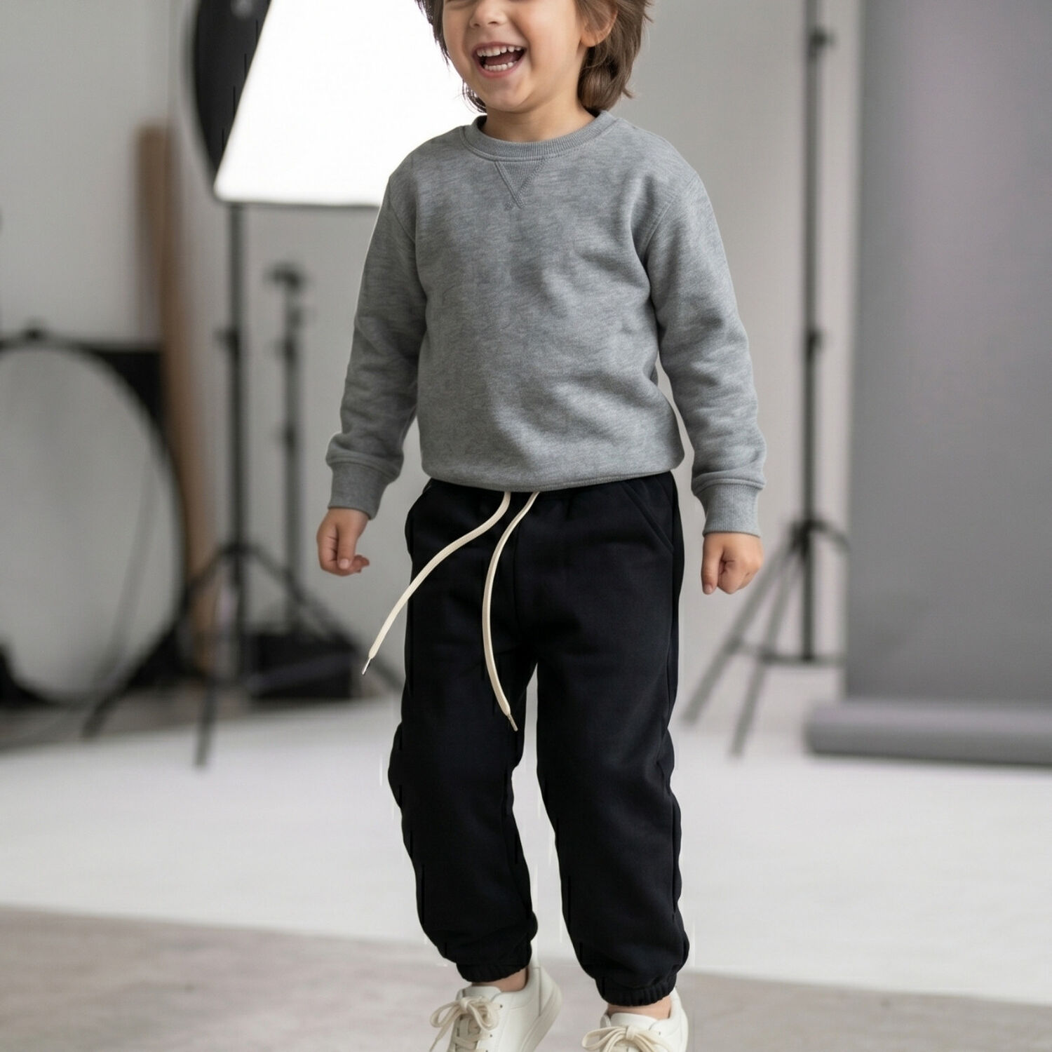 Pantalon Buzo Ni&ntilde;o Algod N Jogger Negro Con Pu&ntilde;o Escolar image number 7.0