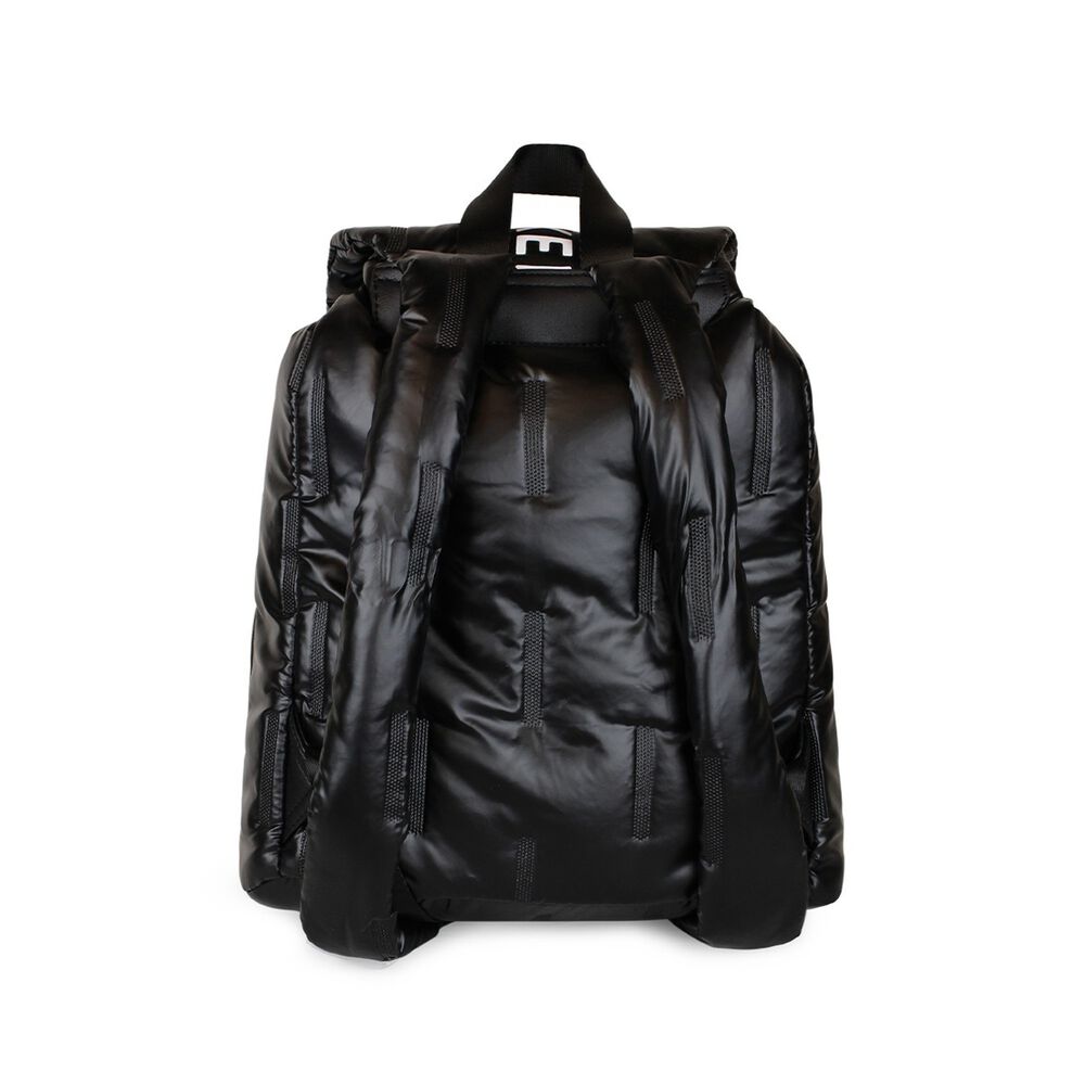 Mochila Negra Piper Metalizada Kenneth Cole image number 2.0