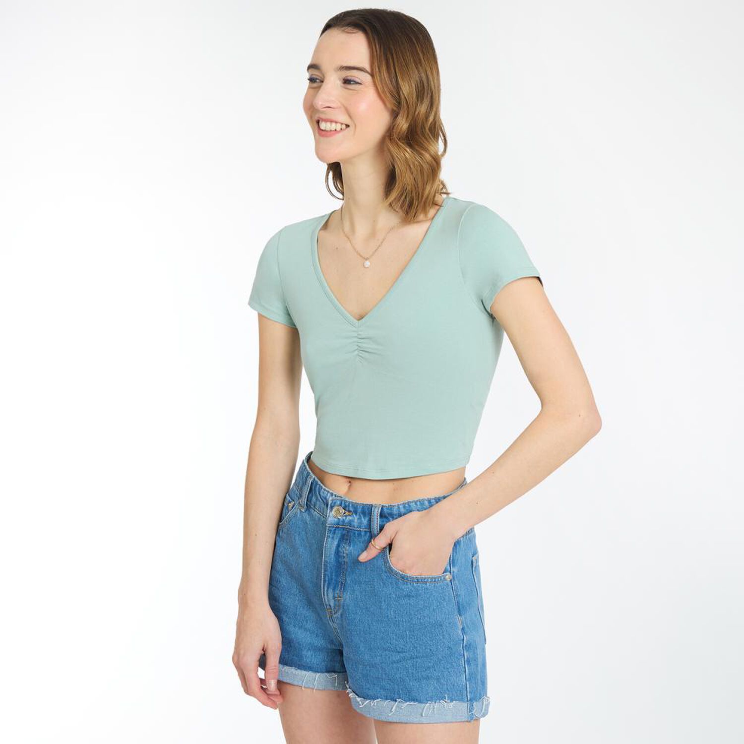 Polera Crop Manga Corta Cuello V Recogido Mujer Freedom image number 2.0