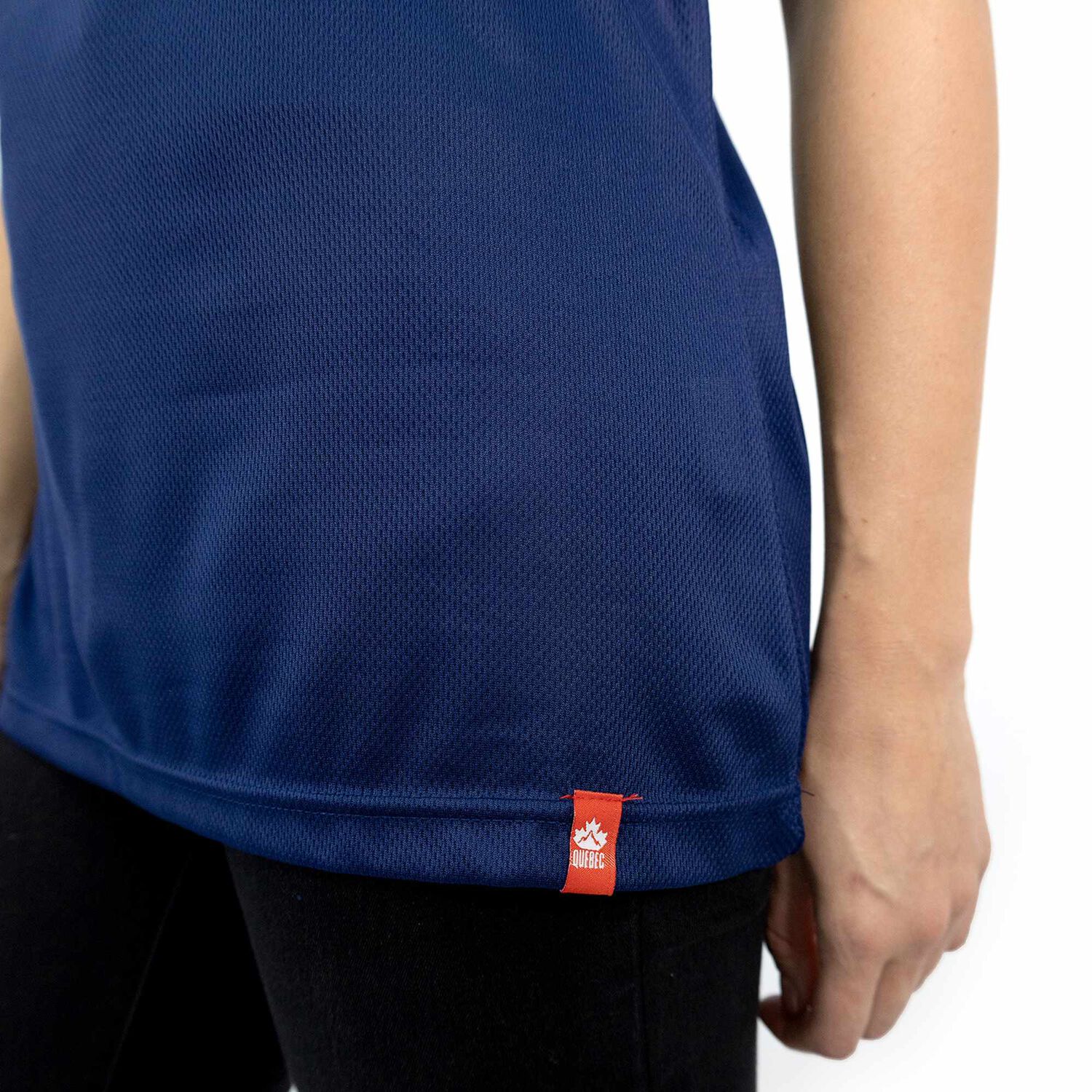Polera Cooldry Quebec Manga Corta Azul Mujer image number 7.0