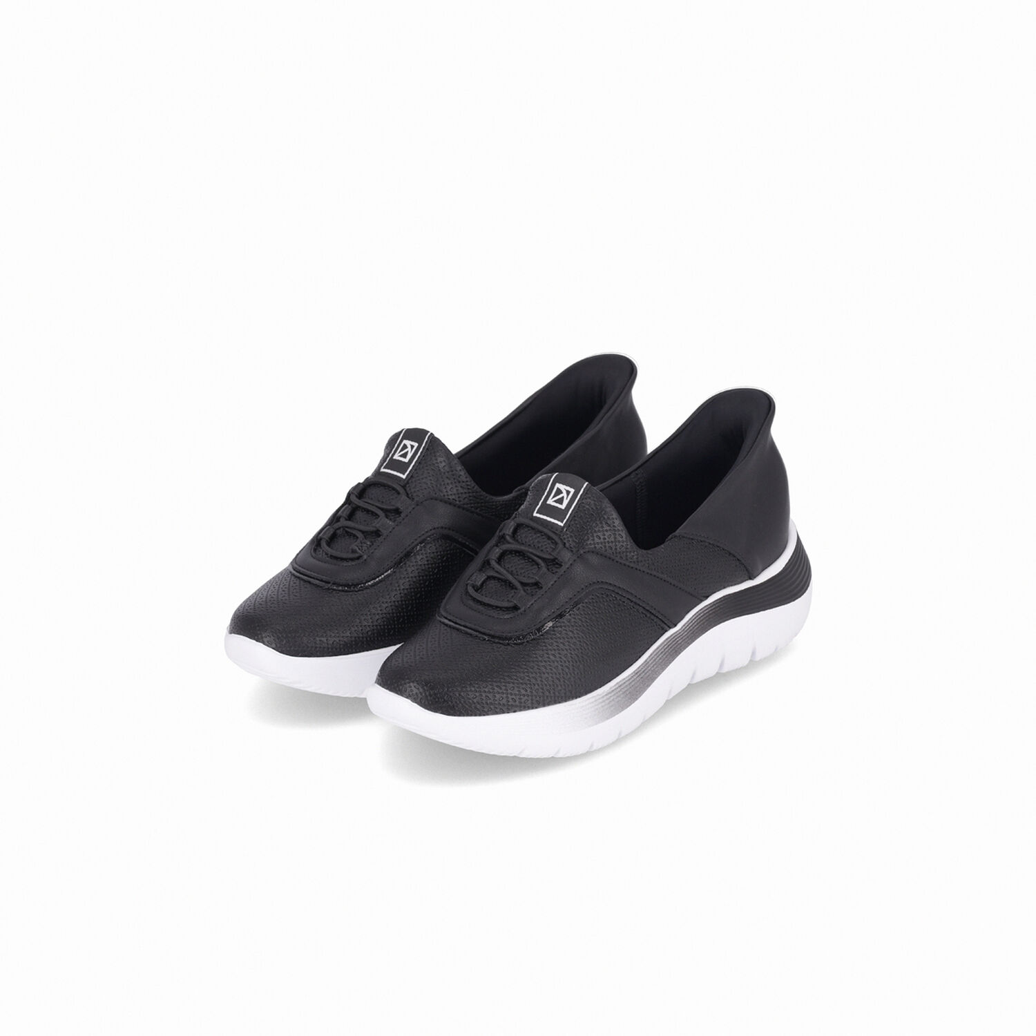 Zapatilla Mujer Negro Slip Fit 836 Piccadilly image number 1.0