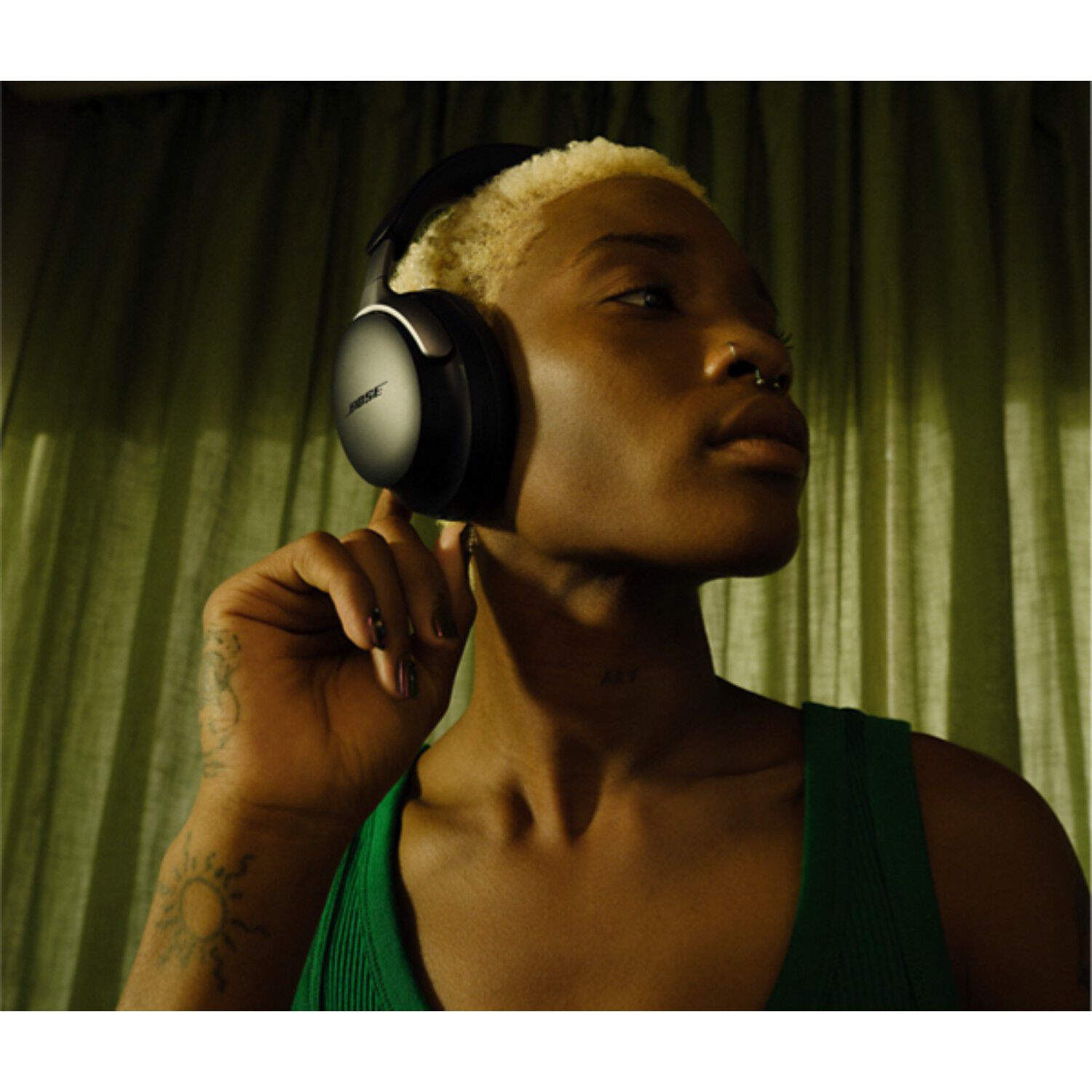 Aud&iacute;fonos Bluetooth Bose Quietcomfort Ultra Headphones Negro image number 7.0