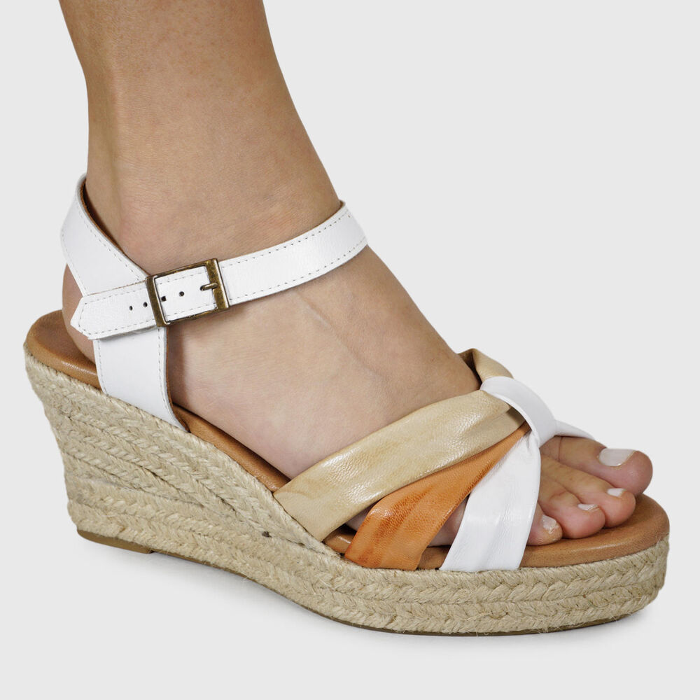 Sandalia Cuero Adriana Multicolor image number 1.0