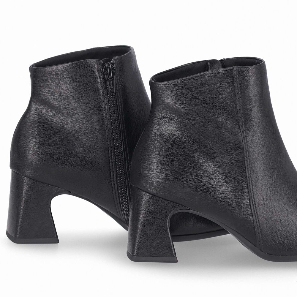 Botin Mujer Negro Irene Piccadilly image number 4.0