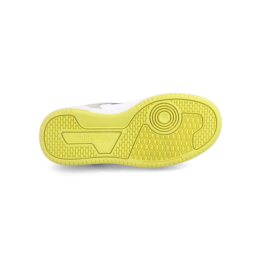 Zapatilla Ni&ntilde;o North Star Hem Gris-amarillo image number 4.0