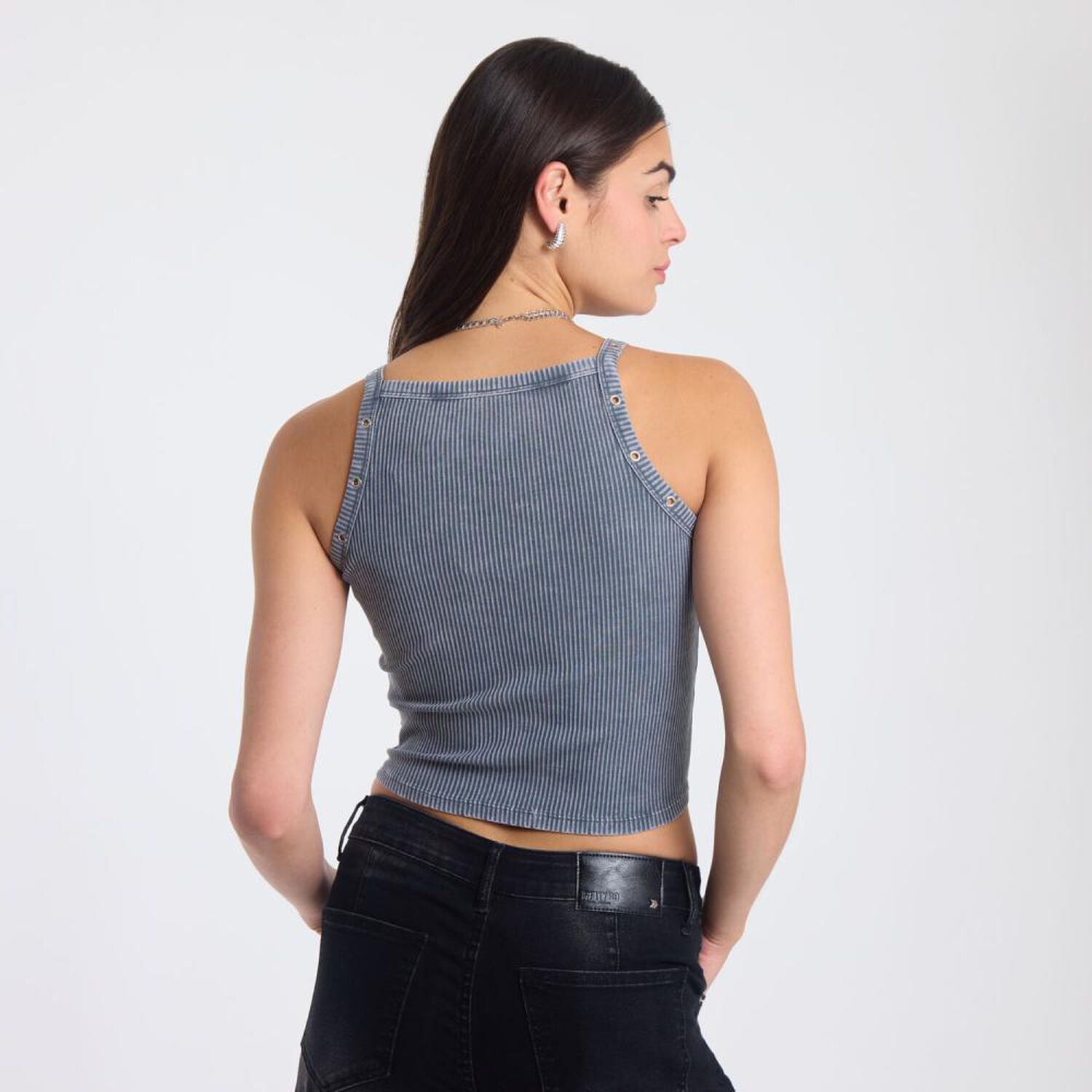 Polera Crop Ojetillos Sin Mangas Cuello Redondo Mujer Rolly Go image number 3.0
