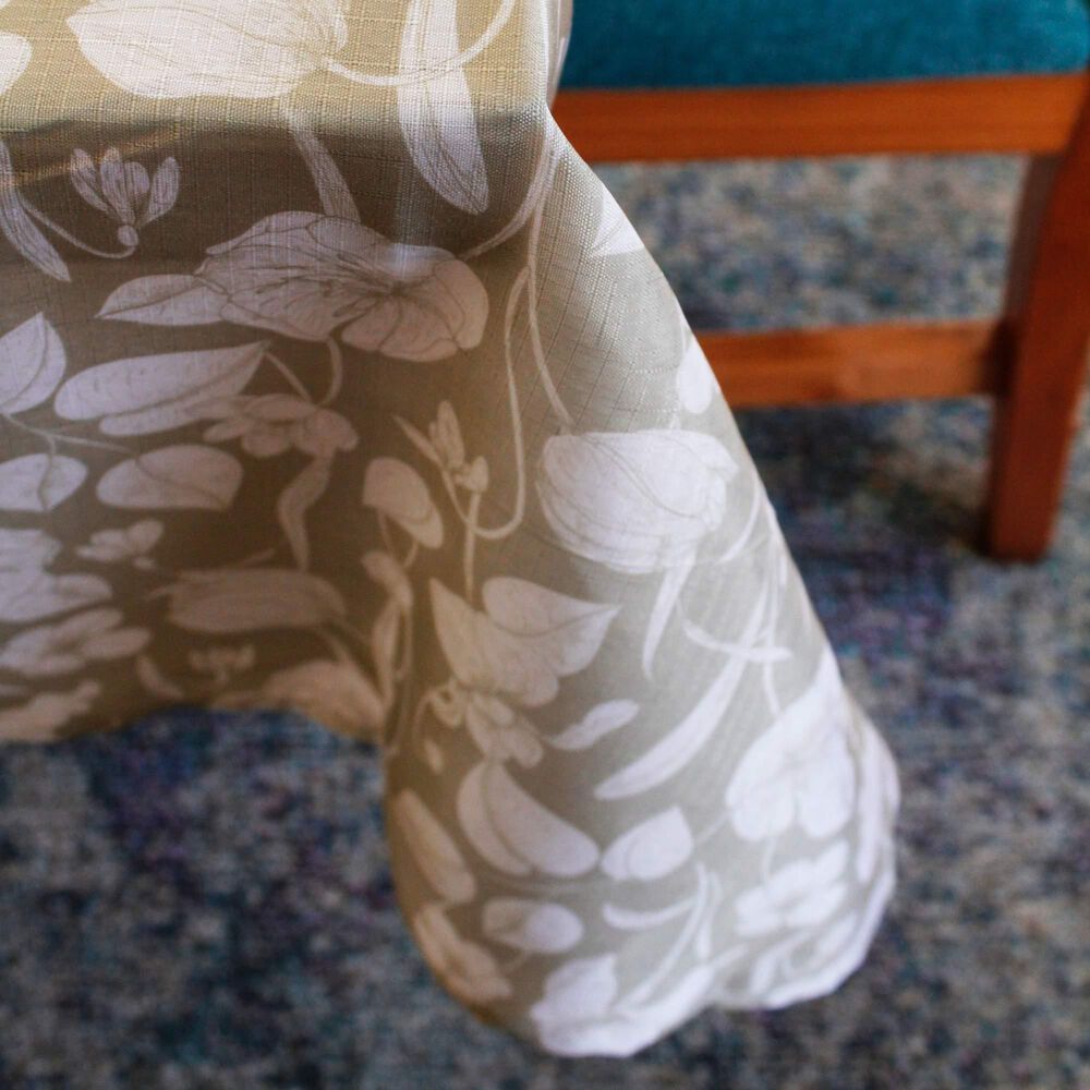 Set 2 Manteles Antimanchas Floral Y Natural 160x220 Cm image number 3.0