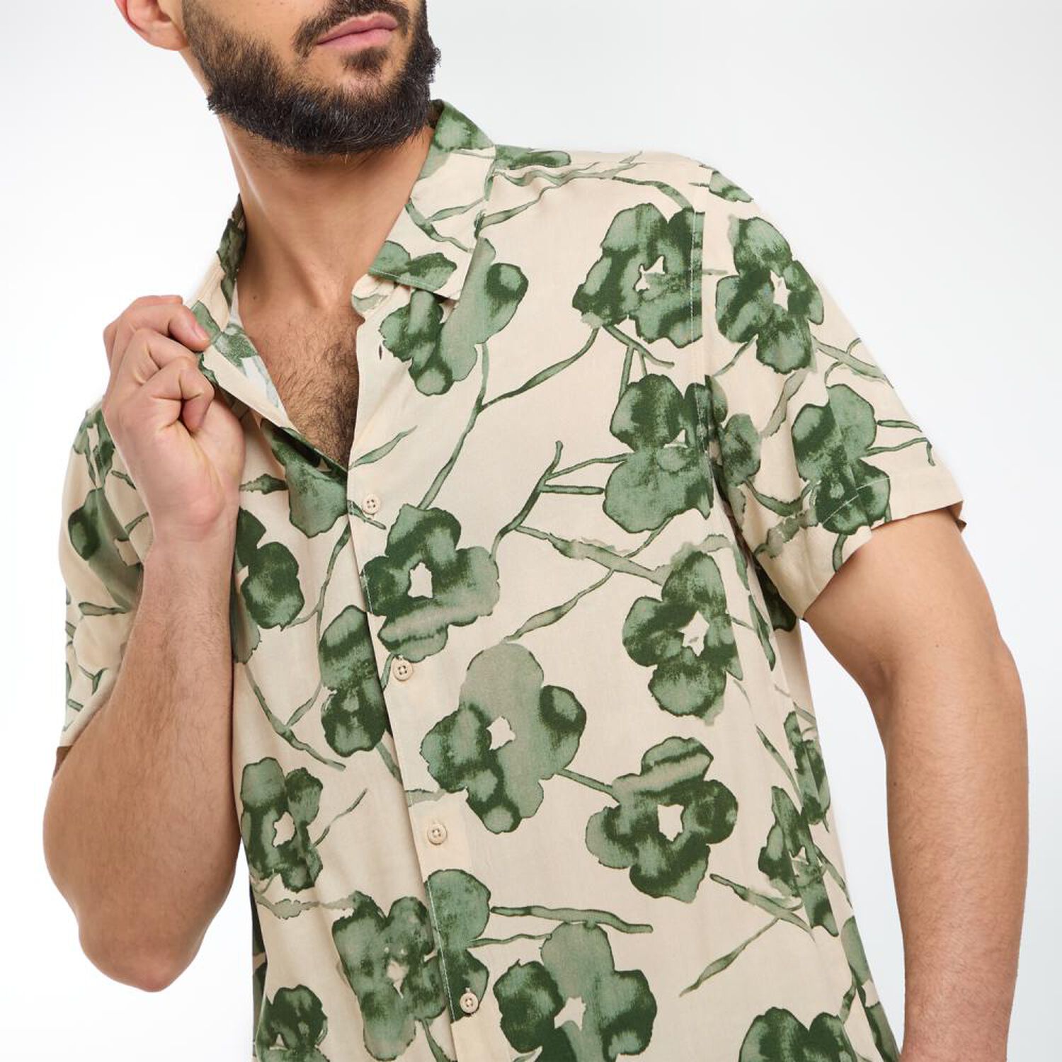 Camisa Slim Fit Manga Corta Hombre Az Black image number 4.0